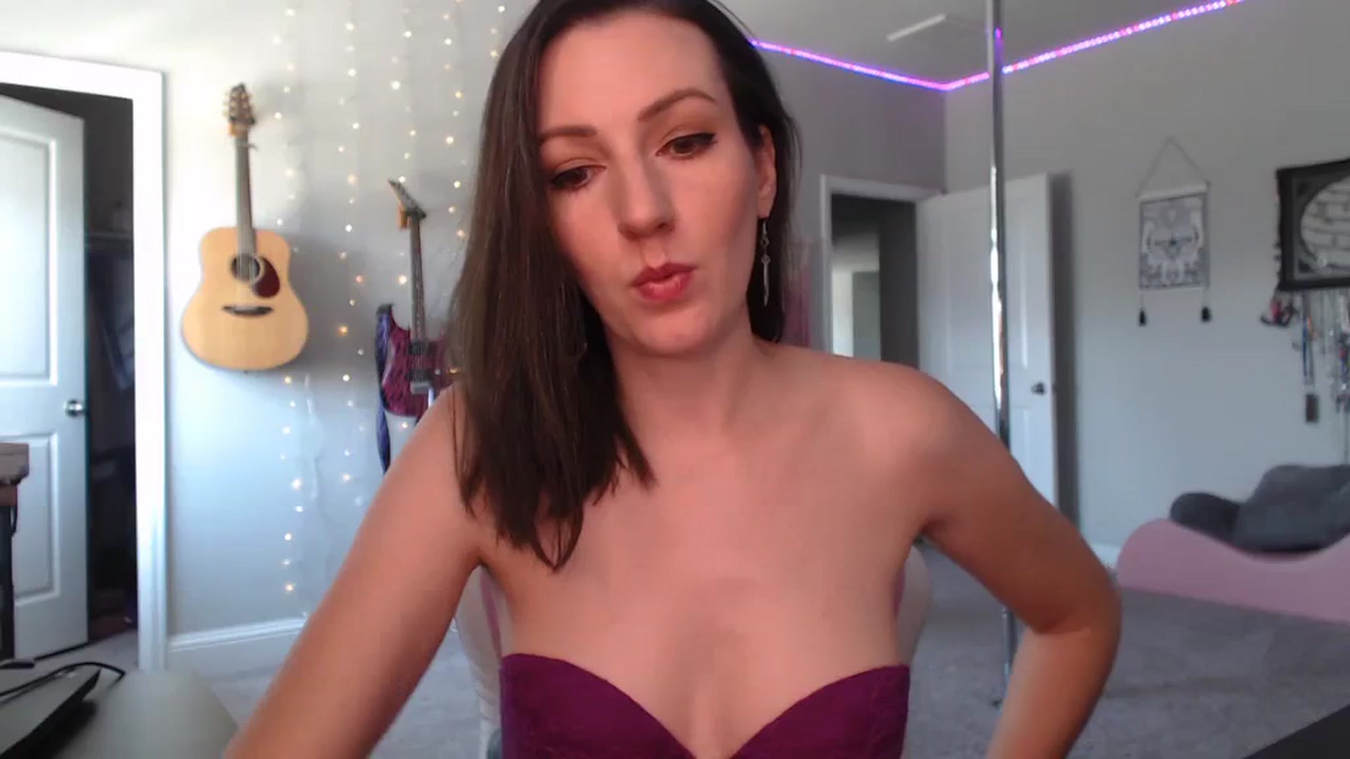 Gallery image thumbnail from MeredithBae's myfreecams stream on, 08/03/2023, 20:01 image 5 of 20