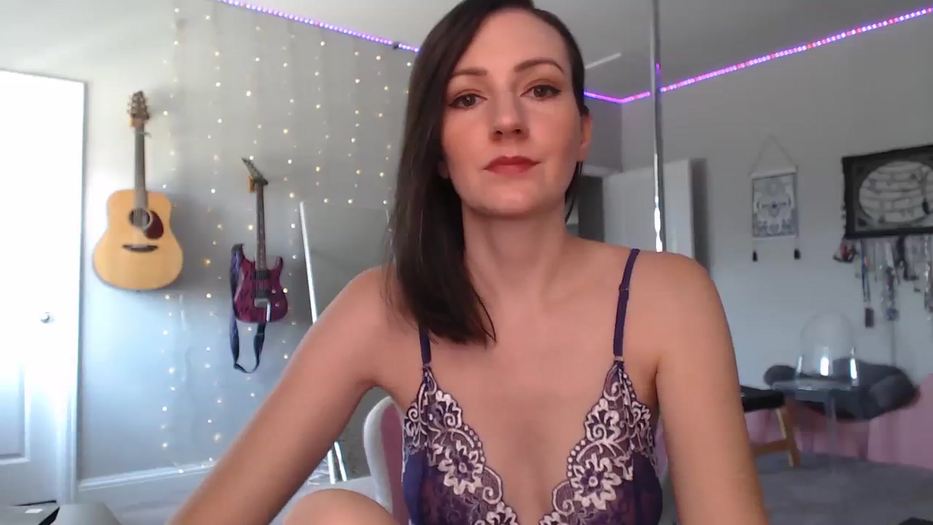 Gallery image thumbnail from MeredithBae's myfreecams stream on, 08/07/2023, 21:09 image 8 of 20