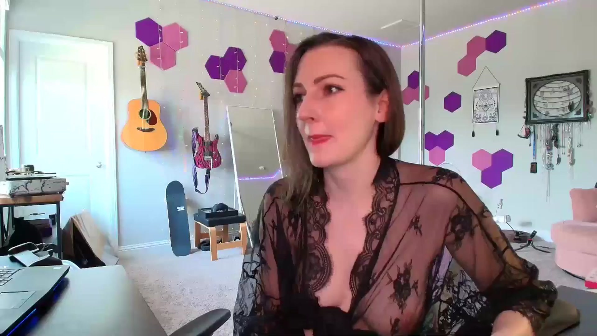 Gallery image thumbnail from MeredithBae's myfreecams stream on, 07/20/2024, 19:15 image 6 of 20