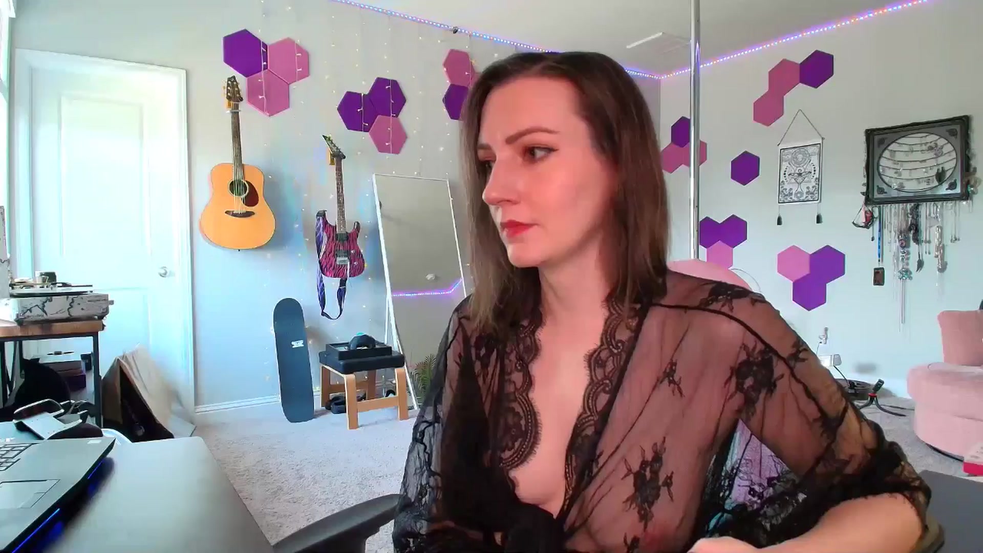 Gallery image thumbnail from MeredithBae's myfreecams stream on, 07/20/2024, 19:15 image 9 of 20