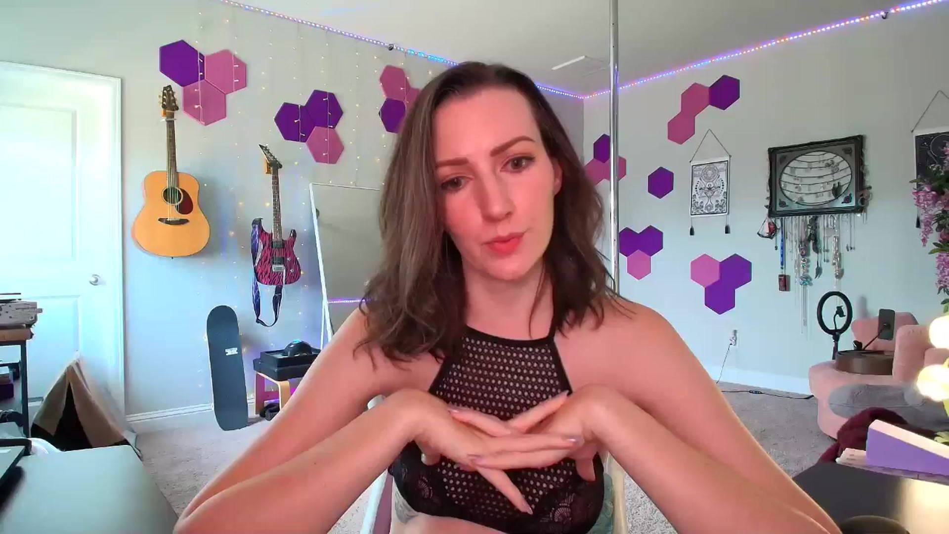 Gallery image thumbnail from MeredithBae's myfreecams stream on, 08/03/2024, 20:24 image 15 of 20