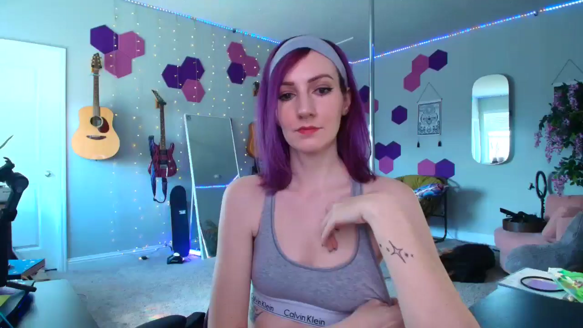 Gallery image thumbnail from MeredithBae's myfreecams stream on, 03/12/2025, 21:22 image 4 of 20