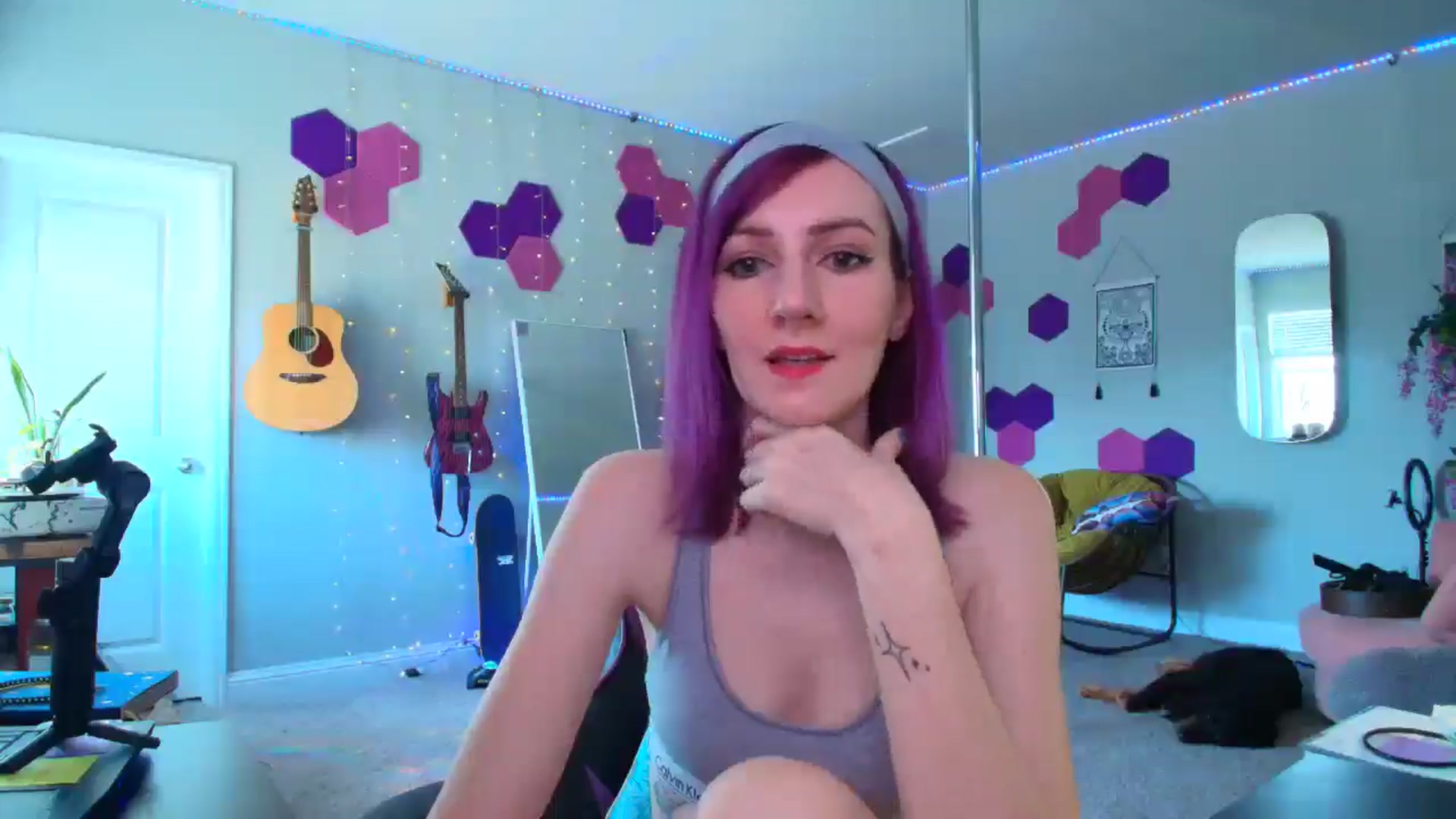 Gallery image thumbnail from MeredithBae's myfreecams stream on, 03/12/2025, 21:22 image 2 of 20
