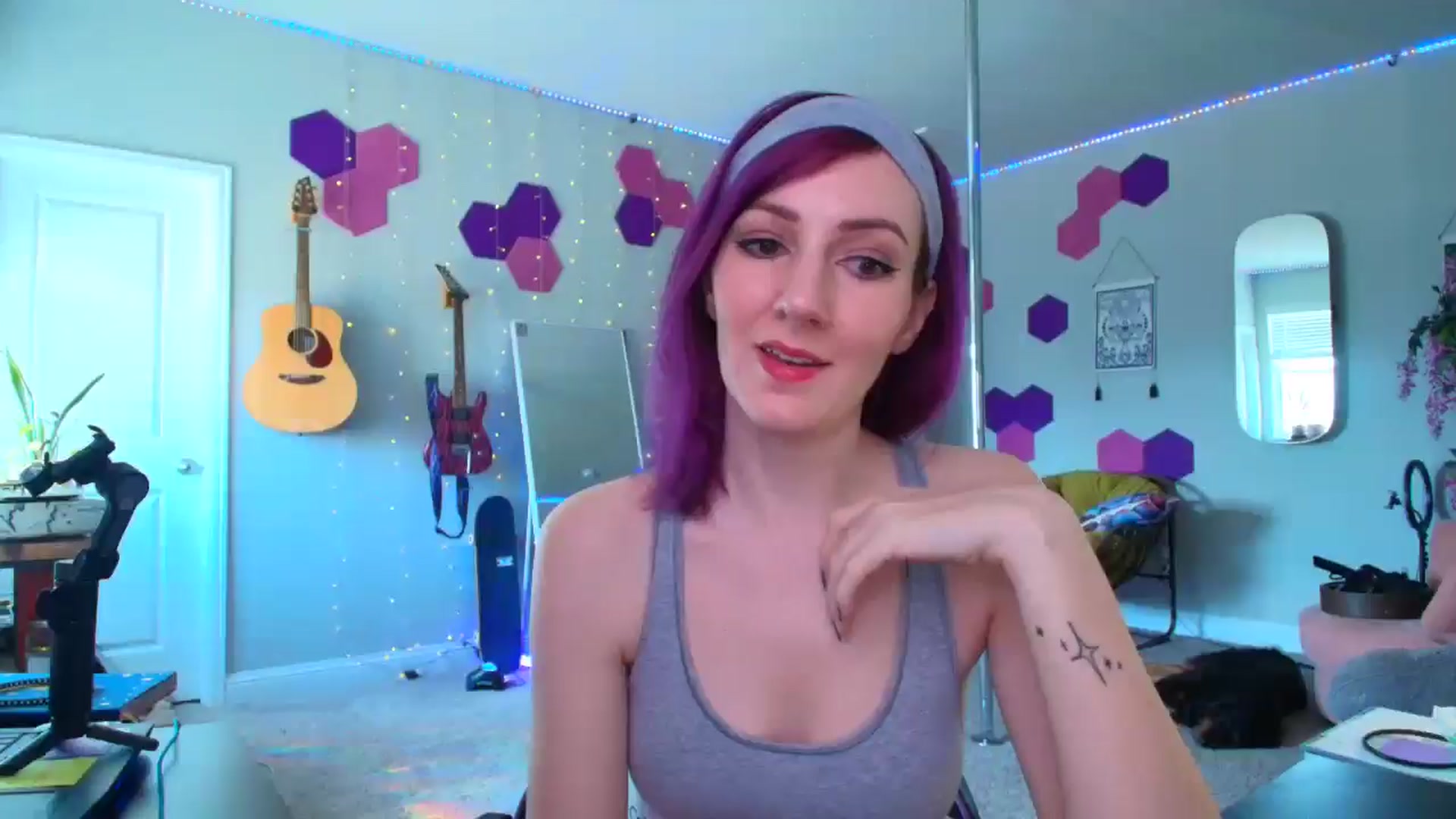 Gallery image thumbnail from MeredithBae's myfreecams stream on, 03/12/2025, 21:22 image 1 of 20
