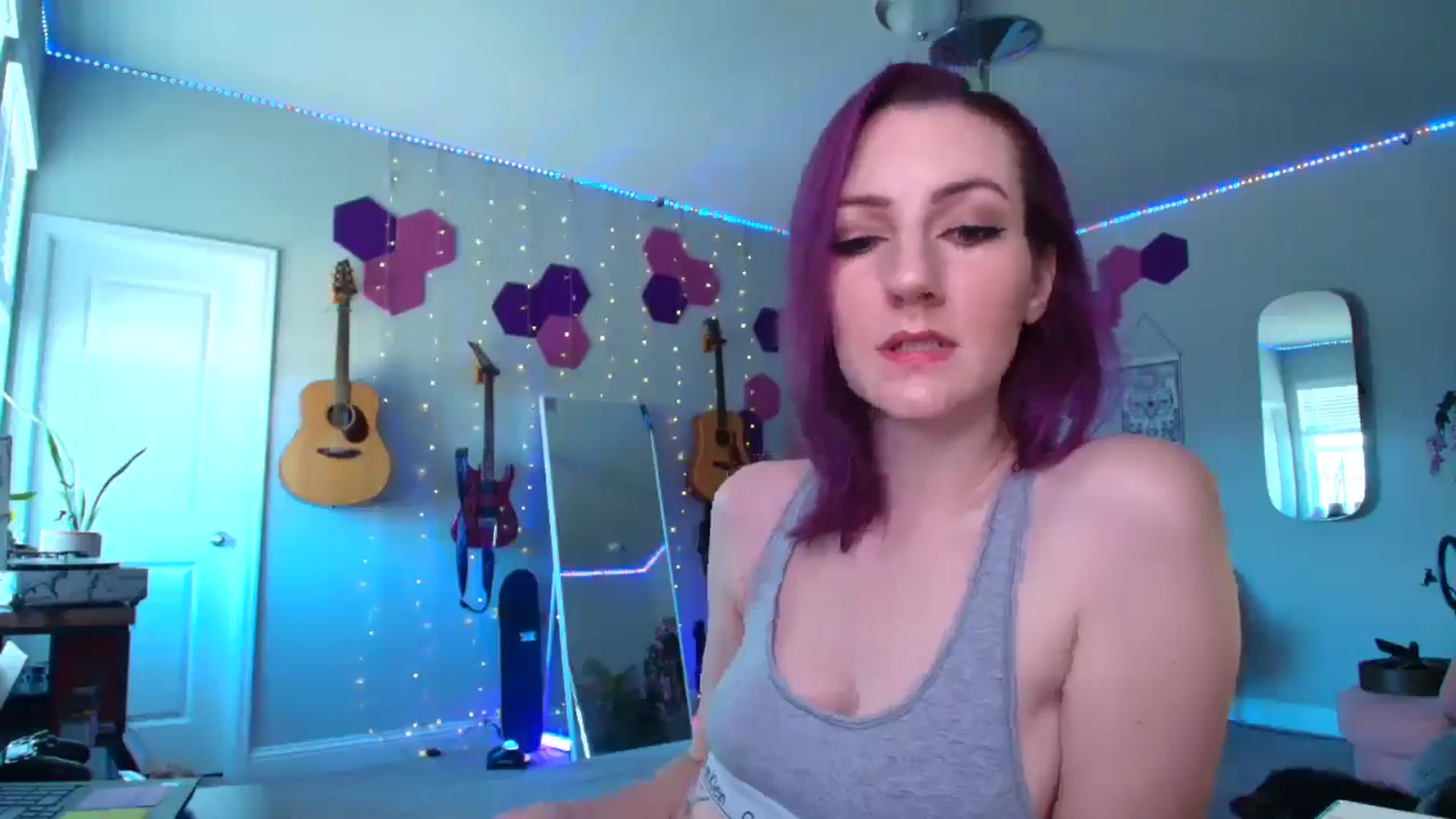 Gallery image thumbnail from MeredithBae's myfreecams stream on, 03/17/2025, 22:01 image 14 of 20