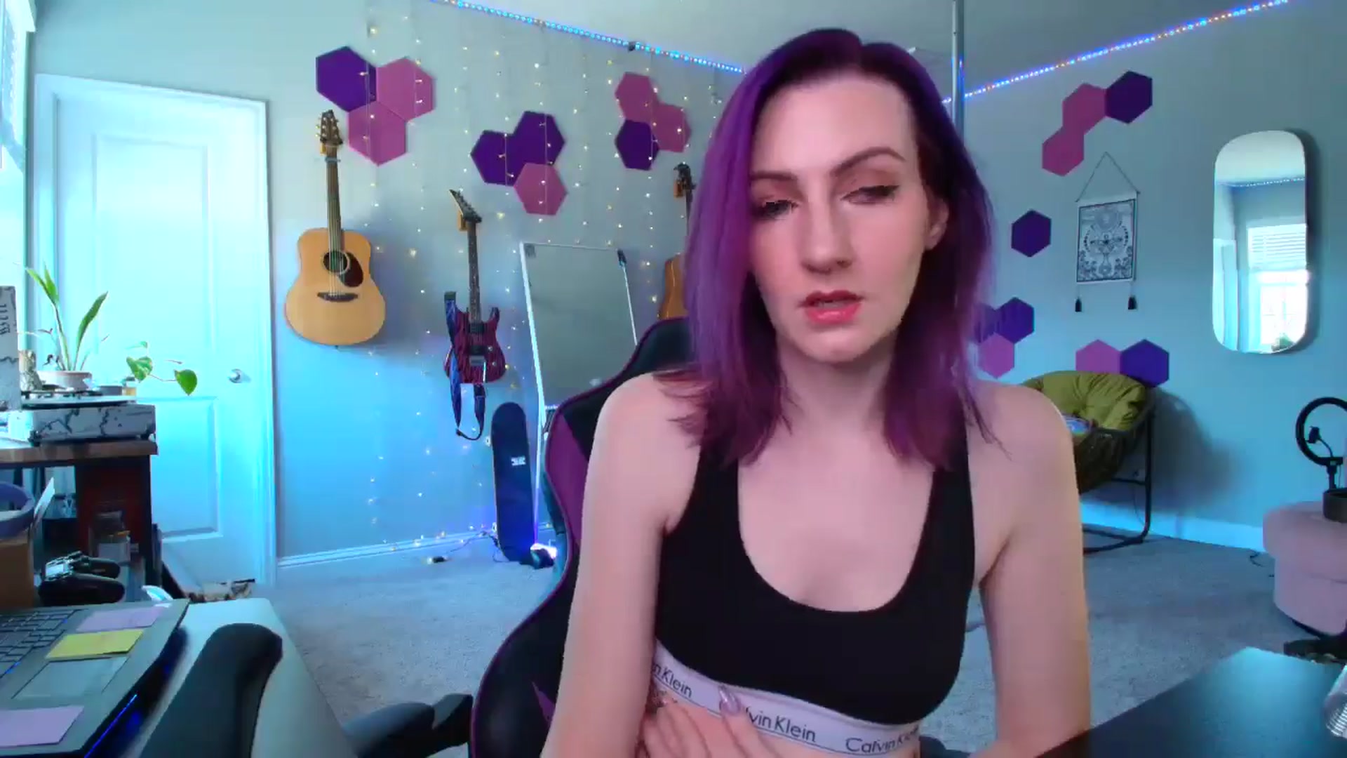Gallery image thumbnail from MeredithBae's myfreecams stream on, 04/08/2025, 19:51 image 7 of 20