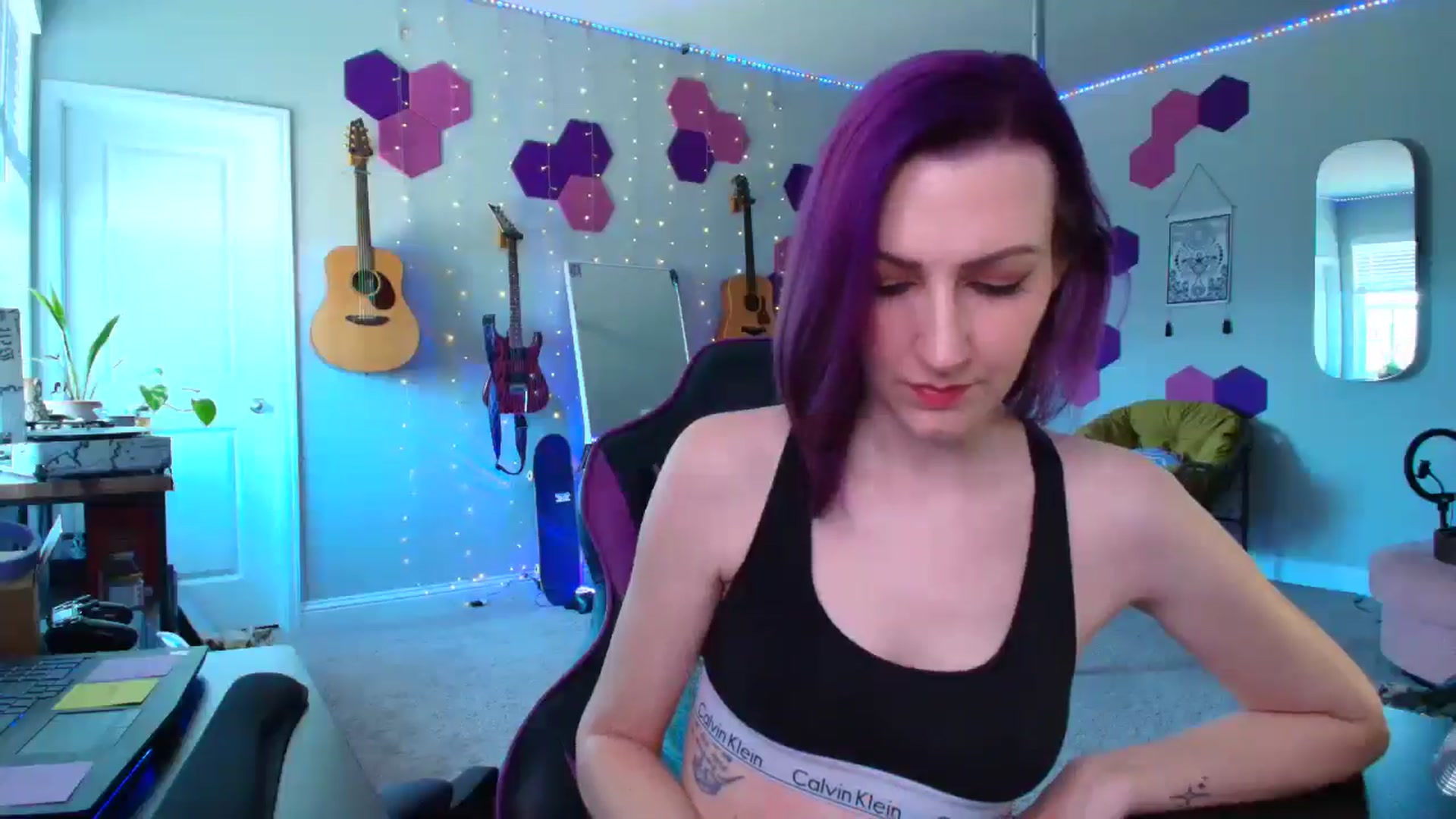 Gallery image thumbnail from MeredithBae's myfreecams stream on, 04/08/2025, 19:51 image 18 of 20