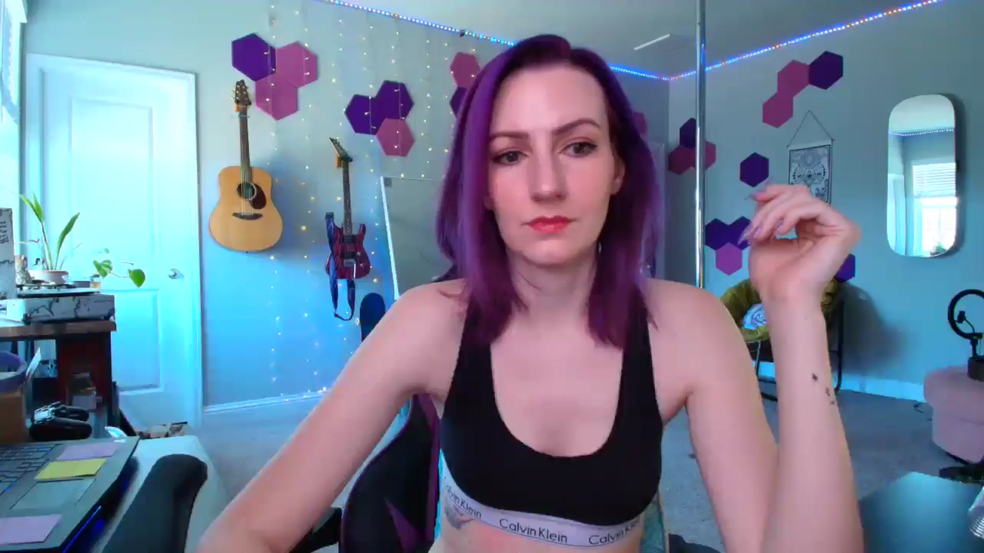 Gallery image thumbnail from MeredithBae's myfreecams stream on, 04/08/2025, 19:51 image 12 of 20