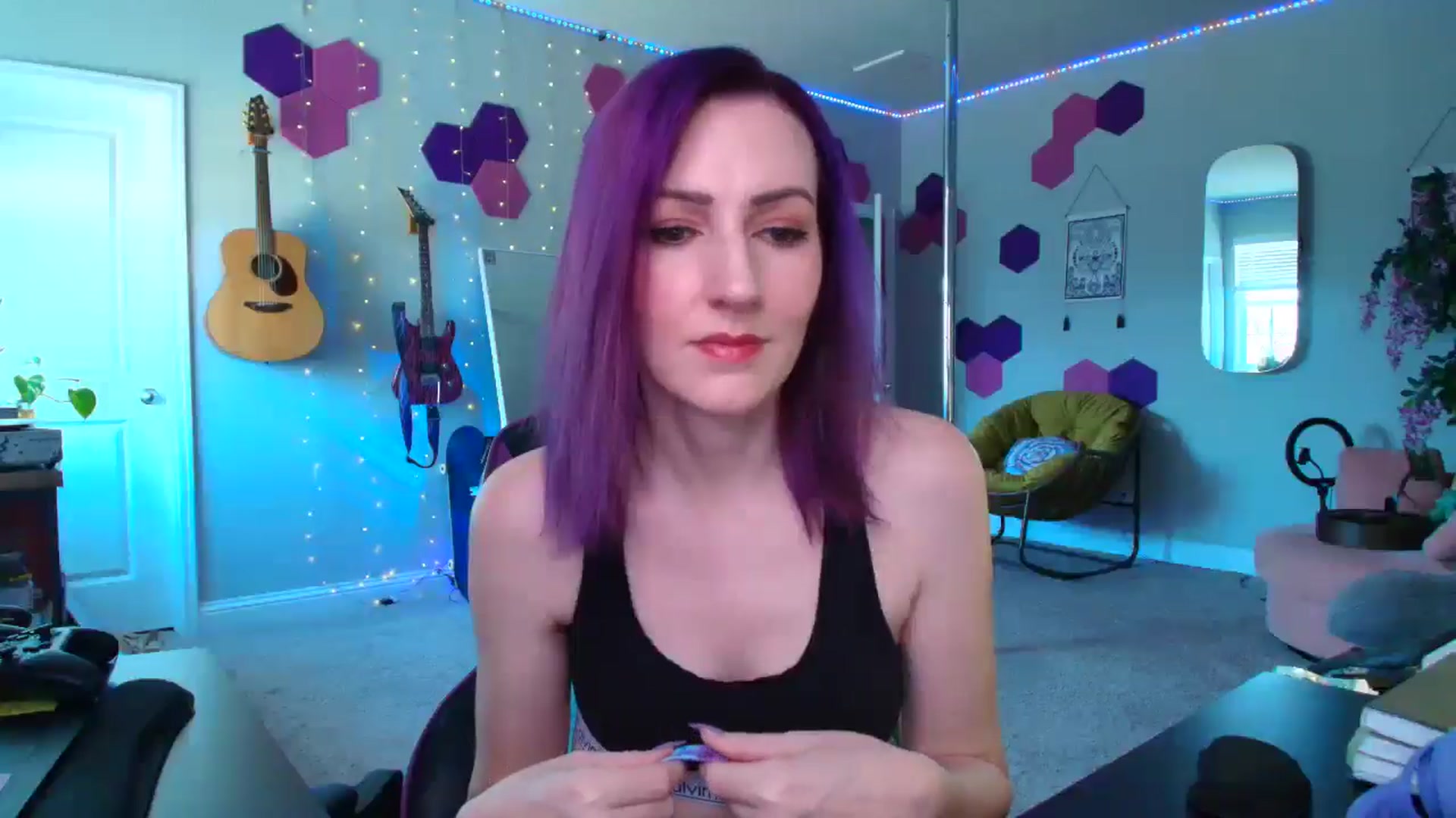 Gallery image thumbnail from MeredithBae's myfreecams stream on, 04/09/2025, 21:33 image 18 of 20