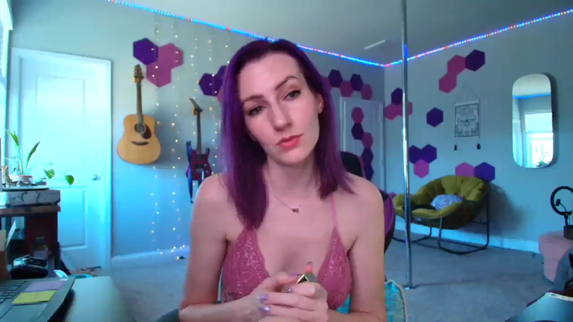 Gallery image thumbnail from MeredithBae's myfreecams stream on, 04/10/2025, 21:07 image 19 of 20