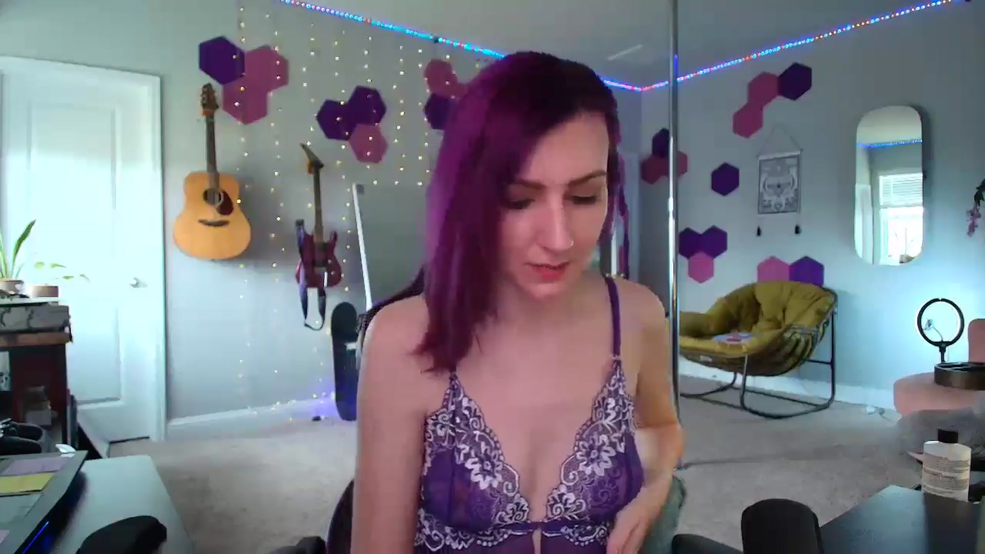 Gallery image thumbnail from MeredithBae's myfreecams stream on, 04/21/2025, 19:57 image 9 of 20