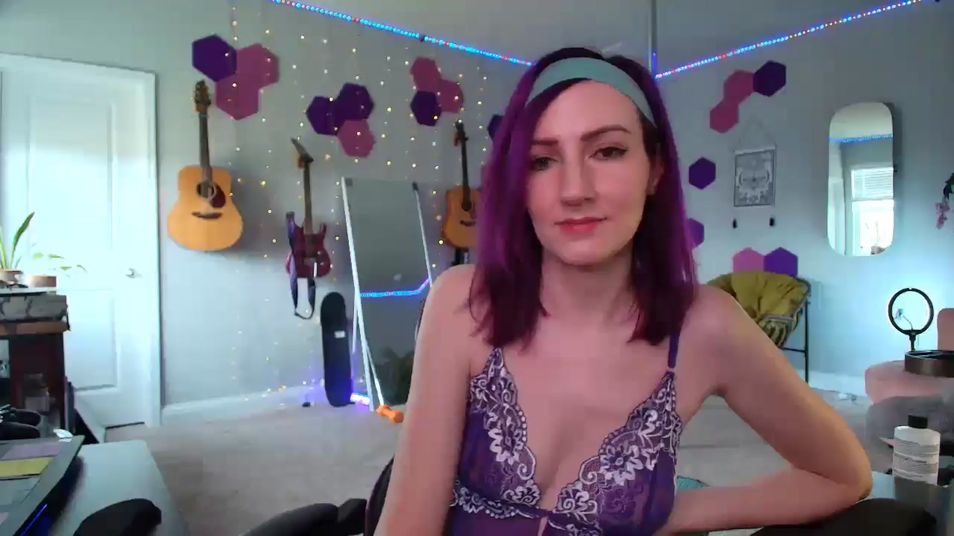 Gallery image thumbnail from MeredithBae's myfreecams stream on, 04/21/2025, 19:57 image 5 of 20