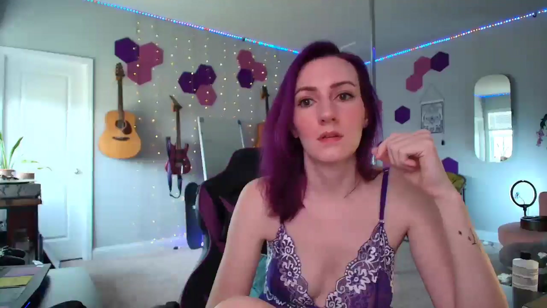 Gallery image thumbnail from MeredithBae's myfreecams stream on, 04/21/2025, 20:52 image 5 of 20