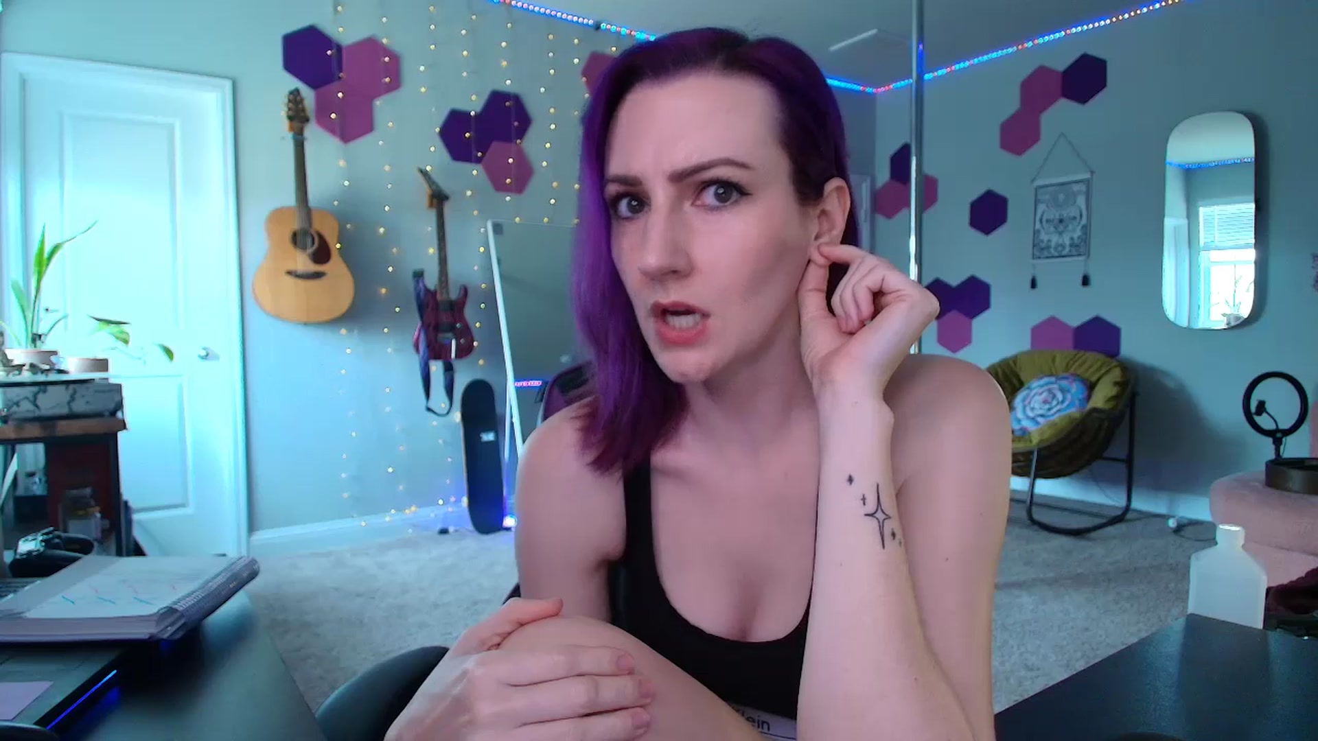 Gallery image thumbnail from MeredithBae's myfreecams stream on, 04/24/2025, 20:04 image 13 of 20