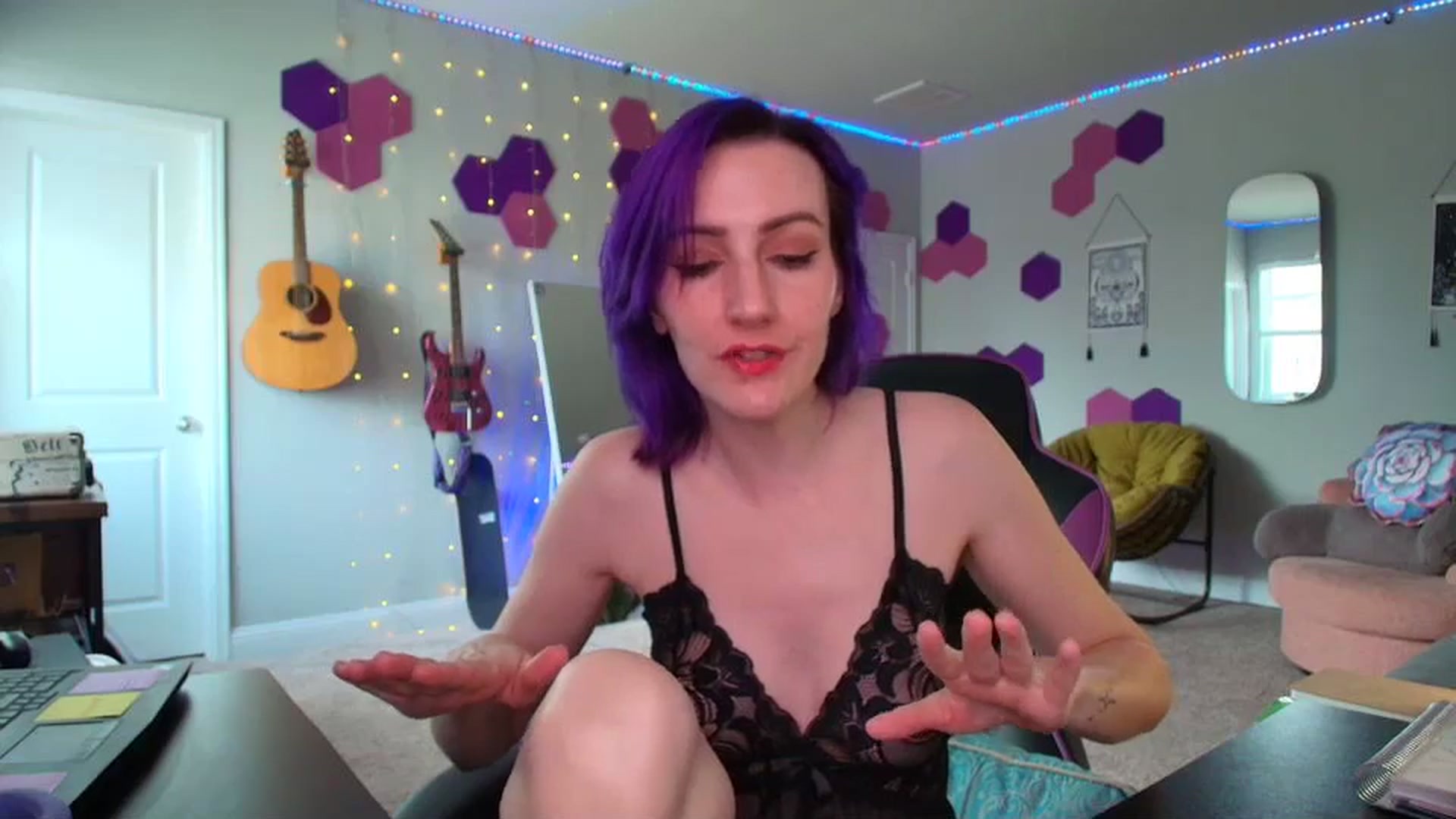 Gallery image thumbnail from MeredithBae's myfreecams stream on, 05/17/2025, 21:21 image 2 of 20