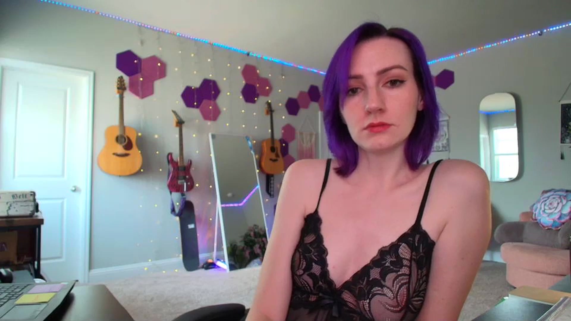 Gallery image thumbnail from MeredithBae's myfreecams stream on, 05/17/2025, 21:21 image 9 of 20