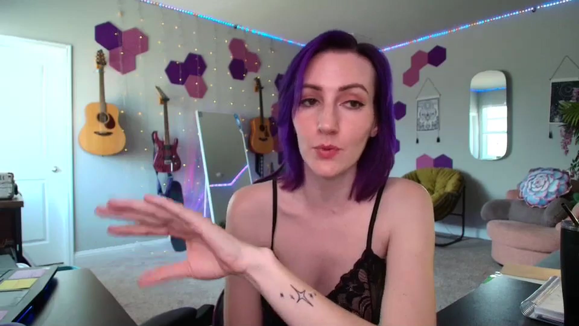Gallery image thumbnail from MeredithBae's myfreecams stream on, 05/17/2025, 22:05 image 8 of 20