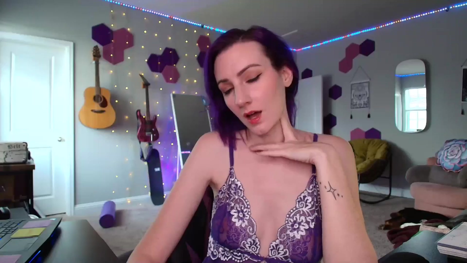 Gallery image thumbnail from MeredithBae's myfreecams stream on, 05/19/2025, 21:57 image 12 of 20