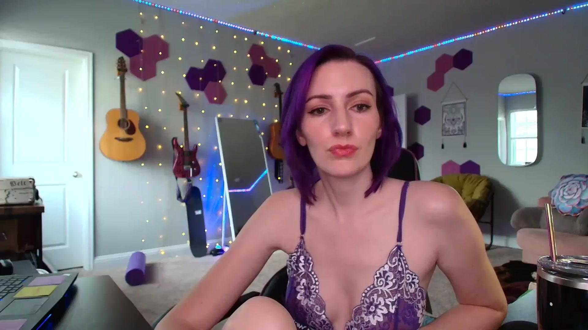 Gallery image thumbnail from MeredithBae's myfreecams stream on, 05/19/2025, 21:57 image 19 of 20