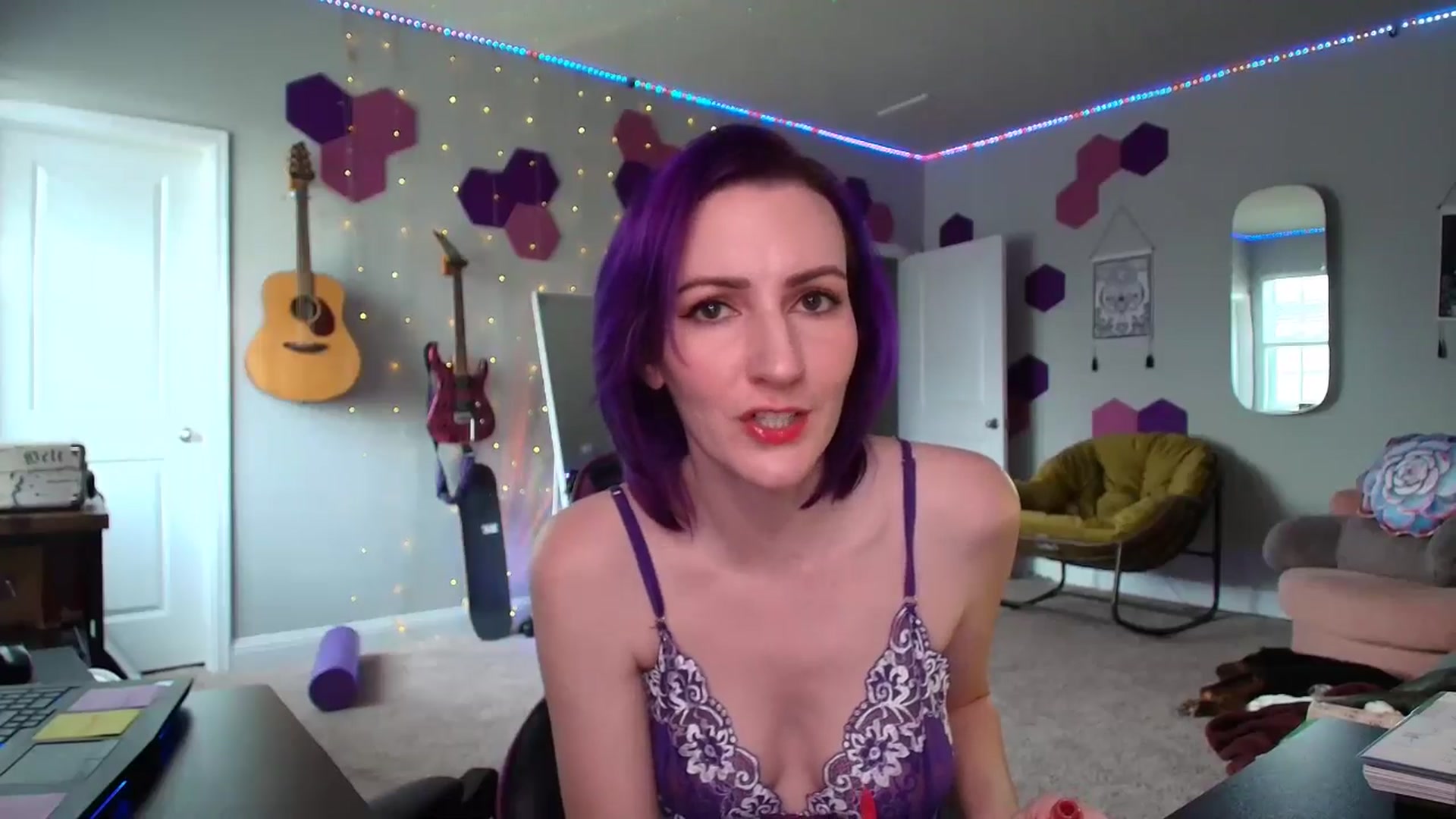 Gallery image thumbnail from MeredithBae's myfreecams stream on, 05/19/2025, 21:57 image 10 of 20