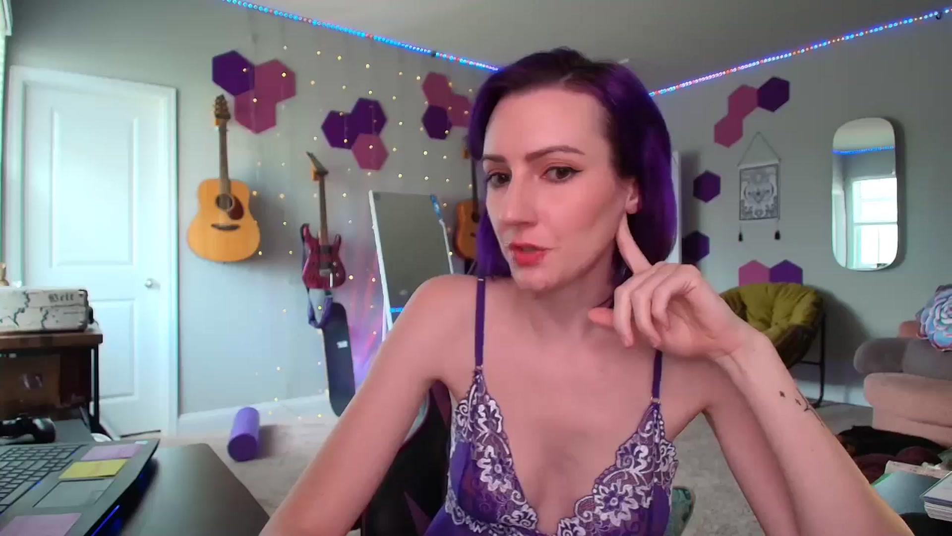 Gallery image thumbnail from MeredithBae's myfreecams stream on, 05/19/2025, 21:57 image 4 of 20