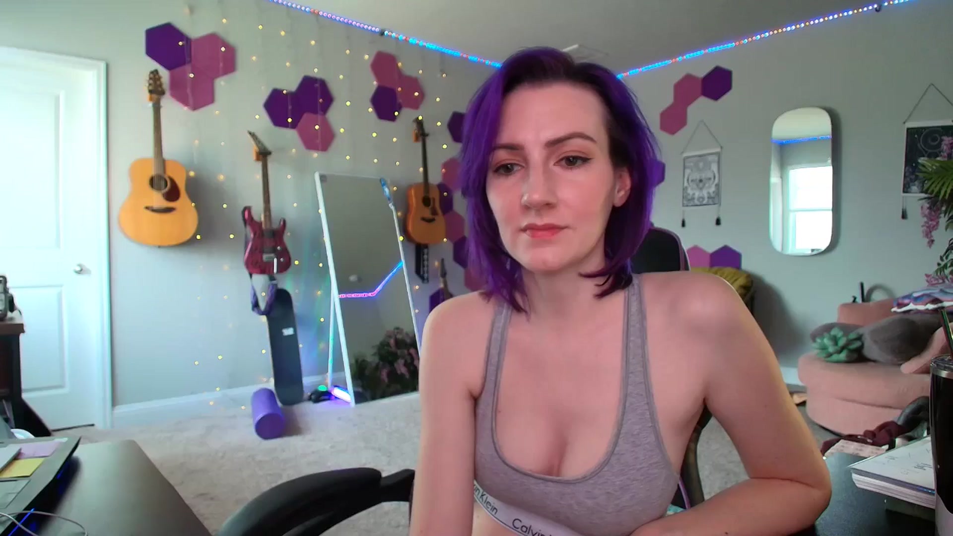 Gallery image thumbnail from MeredithBae's myfreecams stream on, 05/20/2025, 22:38 image 1 of 20