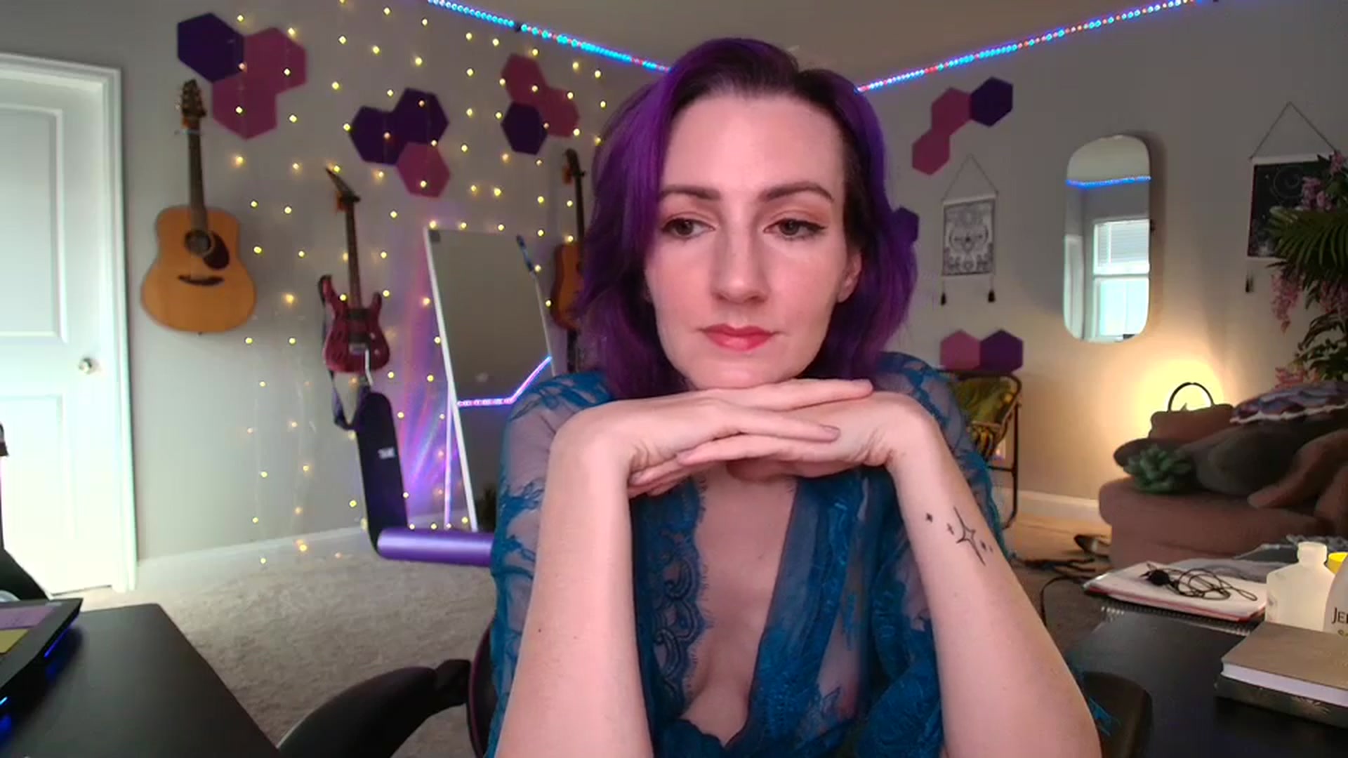 Gallery image thumbnail from MeredithBae's myfreecams stream on, 05/26/2025, 20:32 image 7 of 20