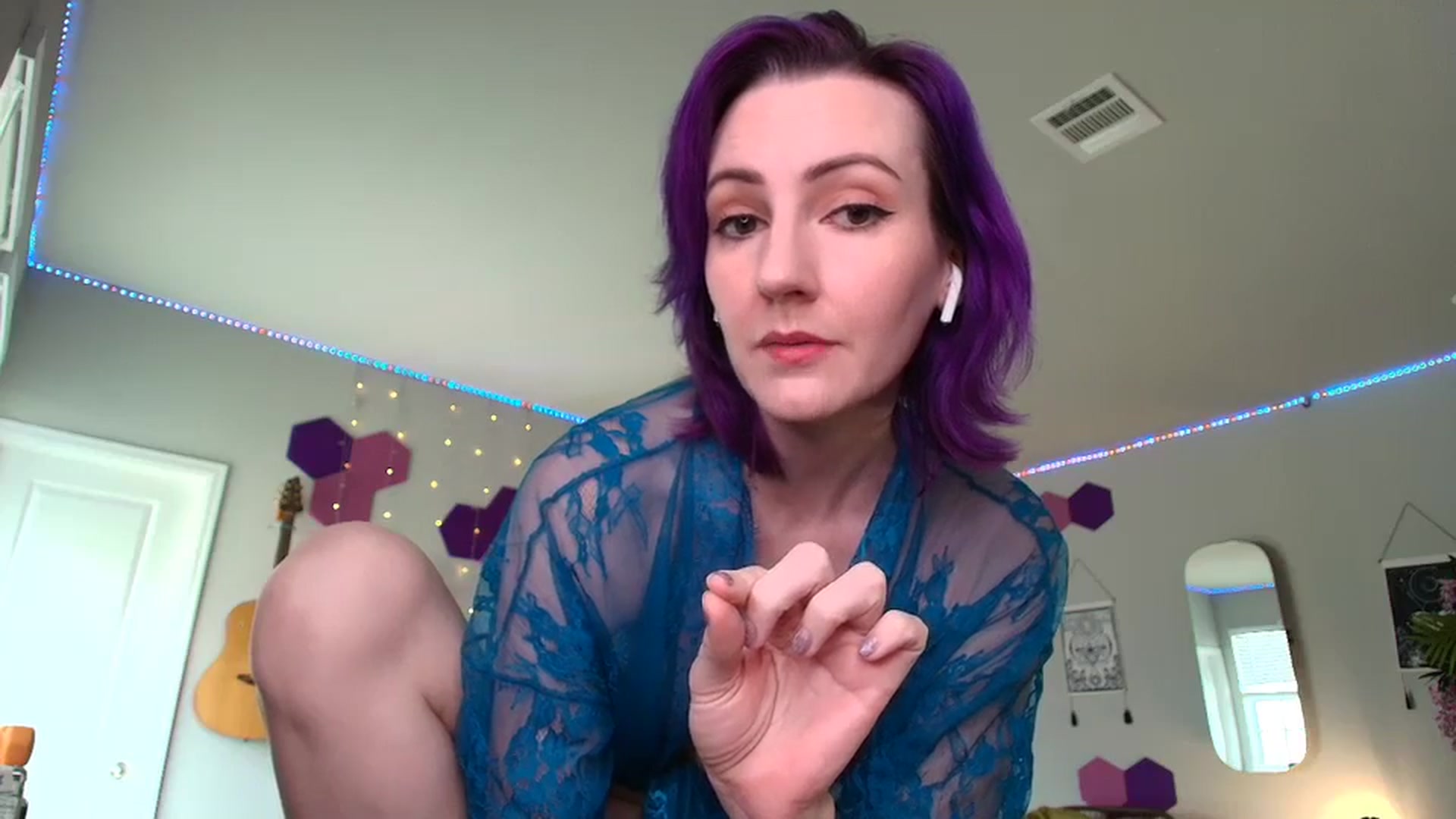 Gallery image thumbnail from MeredithBae's myfreecams stream on, 05/26/2025, 20:32 image 19 of 20