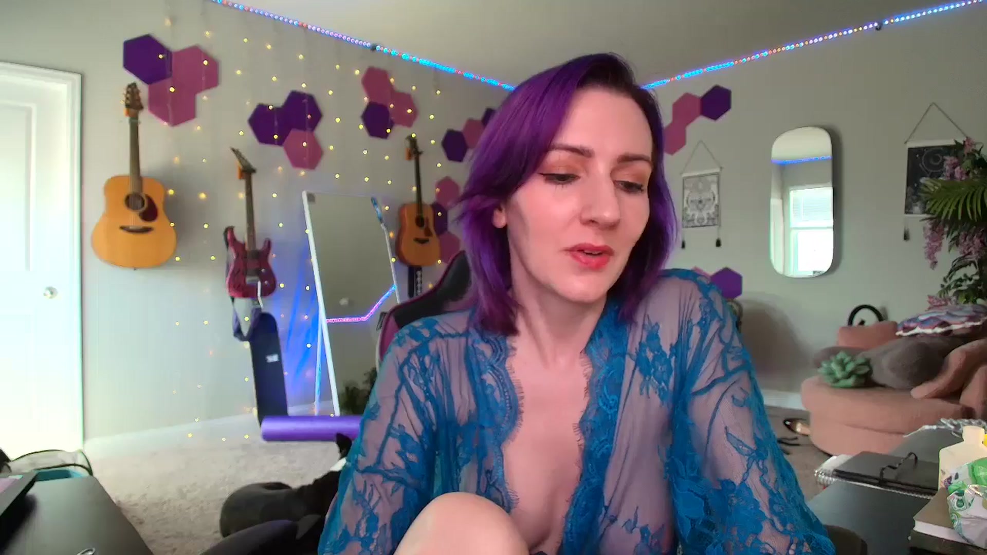 Gallery image thumbnail from MeredithBae's myfreecams stream on, 05/27/2025, 21:29 image 10 of 20