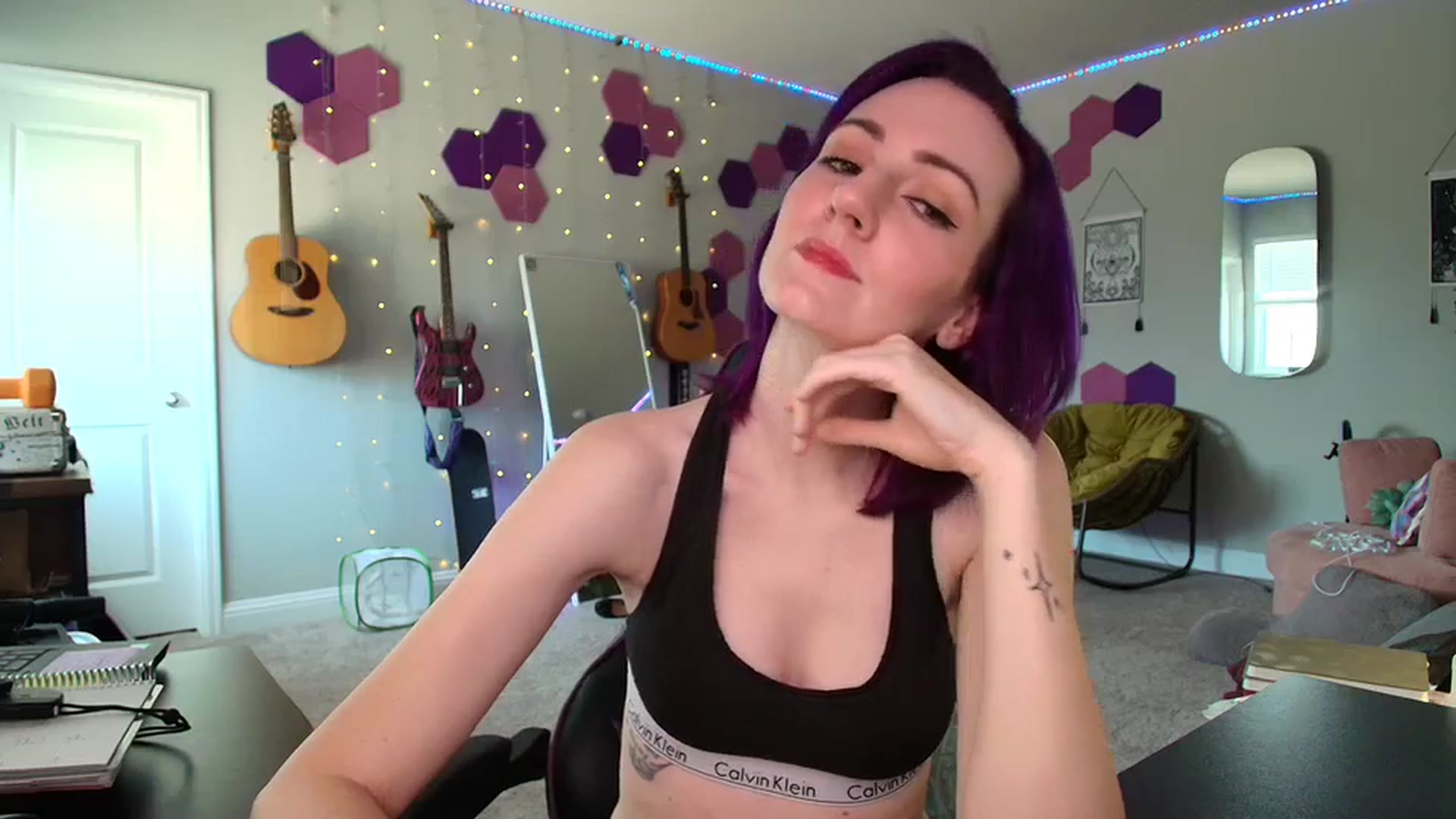 Gallery image thumbnail from MeredithBae's myfreecams stream on, 06/02/2025, 21:19 image 18 of 20