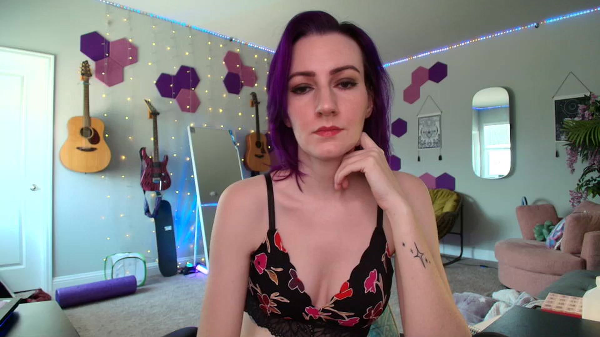 Gallery image thumbnail from MeredithBae's myfreecams stream on, 06/05/2025, 19:01 image 1 of 20