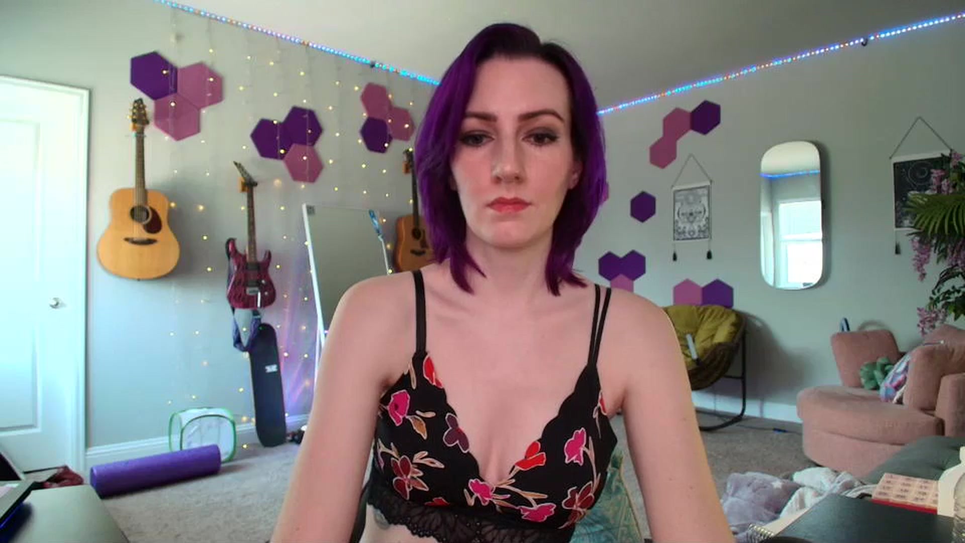 Gallery image thumbnail from MeredithBae's myfreecams stream on, 06/05/2025, 19:01 image 14 of 20