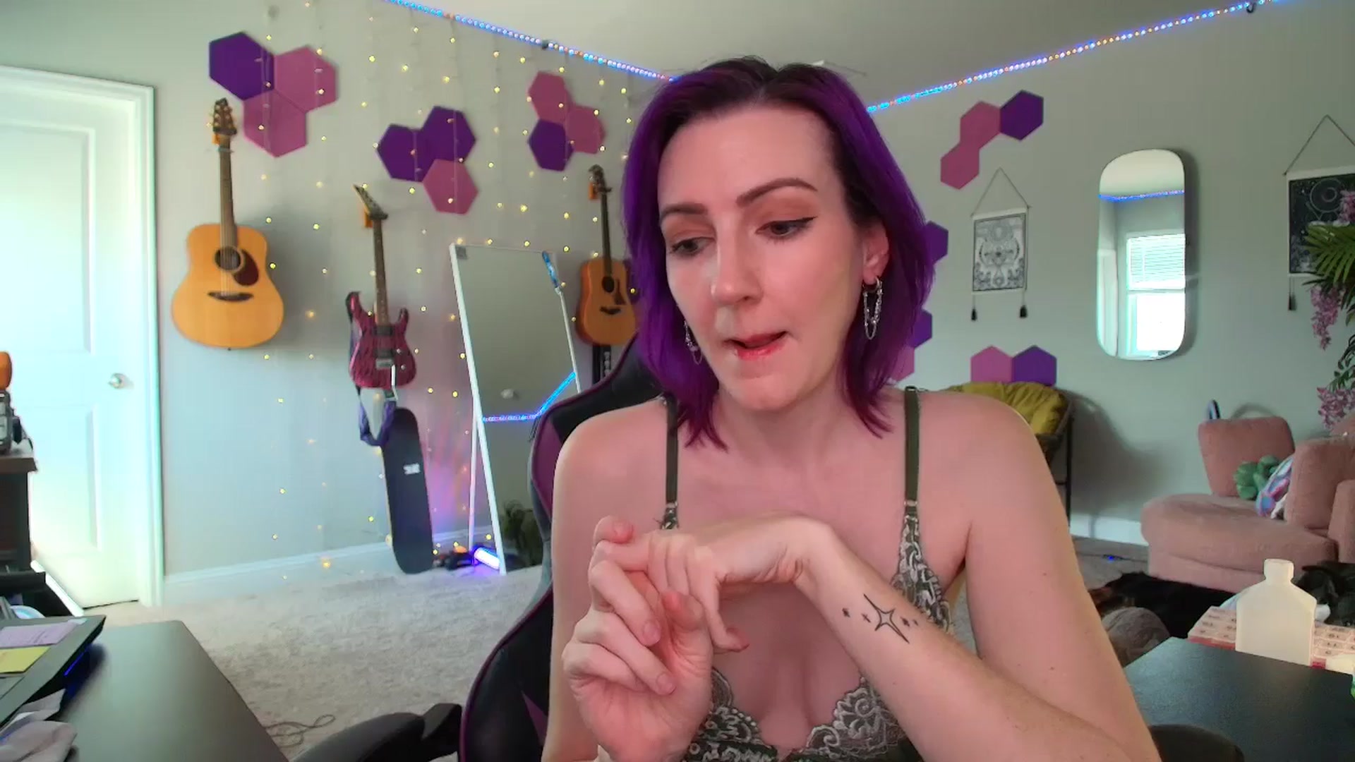 Gallery image thumbnail from MeredithBae's myfreecams stream on, 06/06/2025, 20:26 image 10 of 20