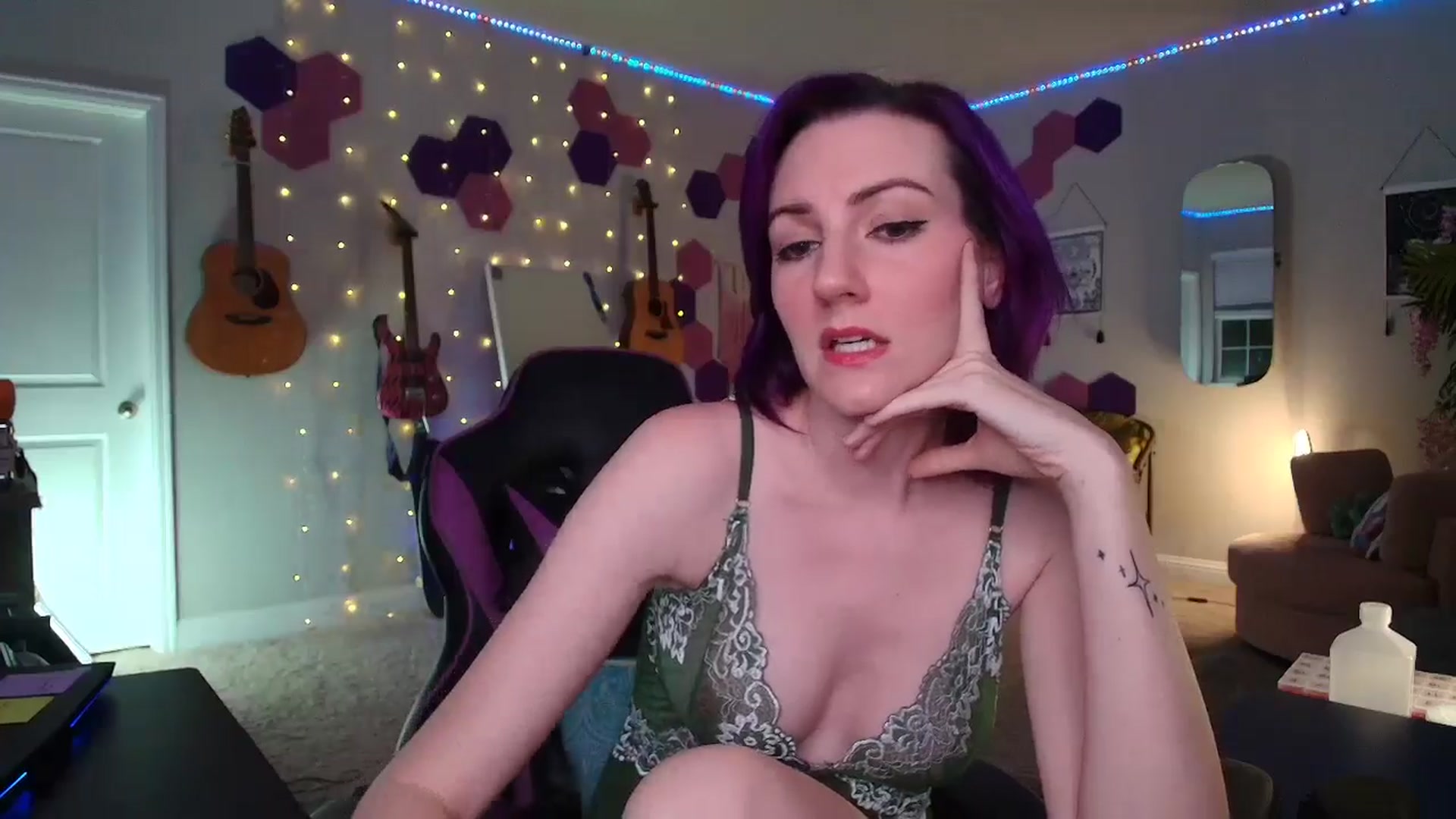 Gallery image thumbnail from MeredithBae's myfreecams stream on, 06/07/2025, 02:55 image 5 of 20