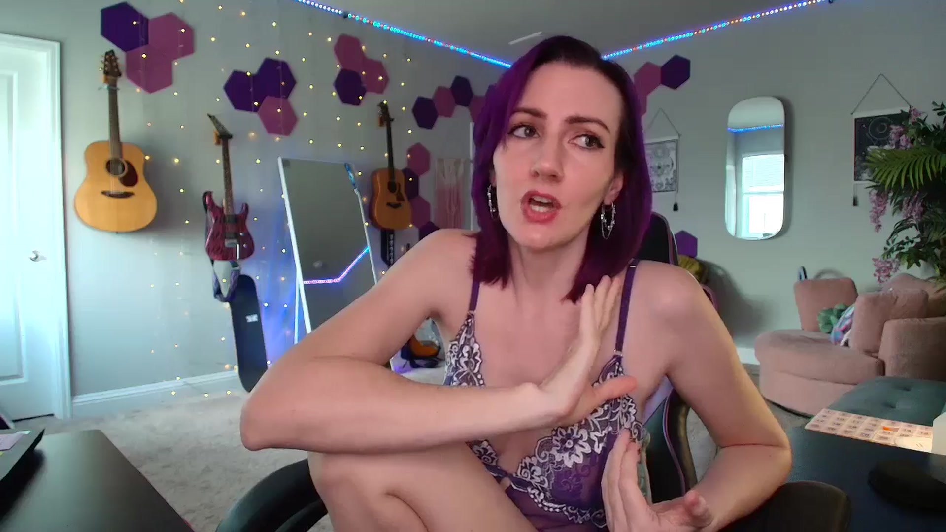 Gallery image thumbnail from MeredithBae's myfreecams stream on, 06/07/2025, 21:04 image 12 of 20