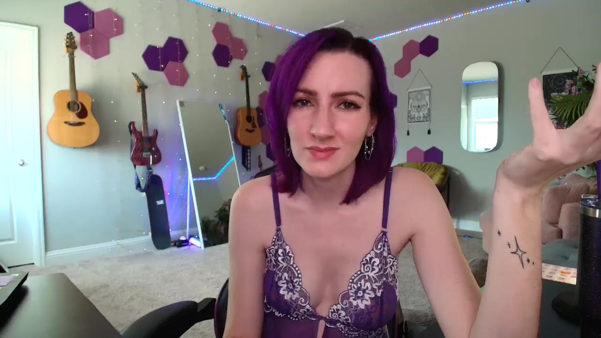 Gallery image thumbnail from MeredithBae's myfreecams stream on, 06/07/2025, 21:04 image 14 of 20