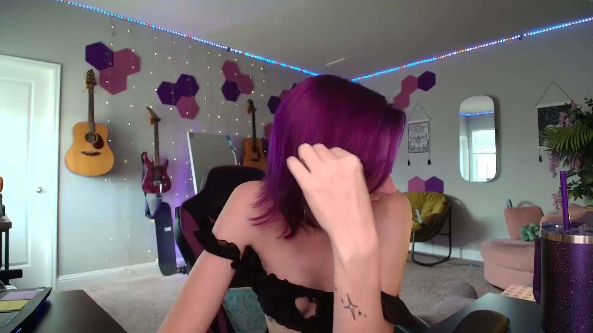 Gallery image thumbnail from MeredithBae's myfreecams stream on, 06/08/2025, 21:34 image 15 of 20