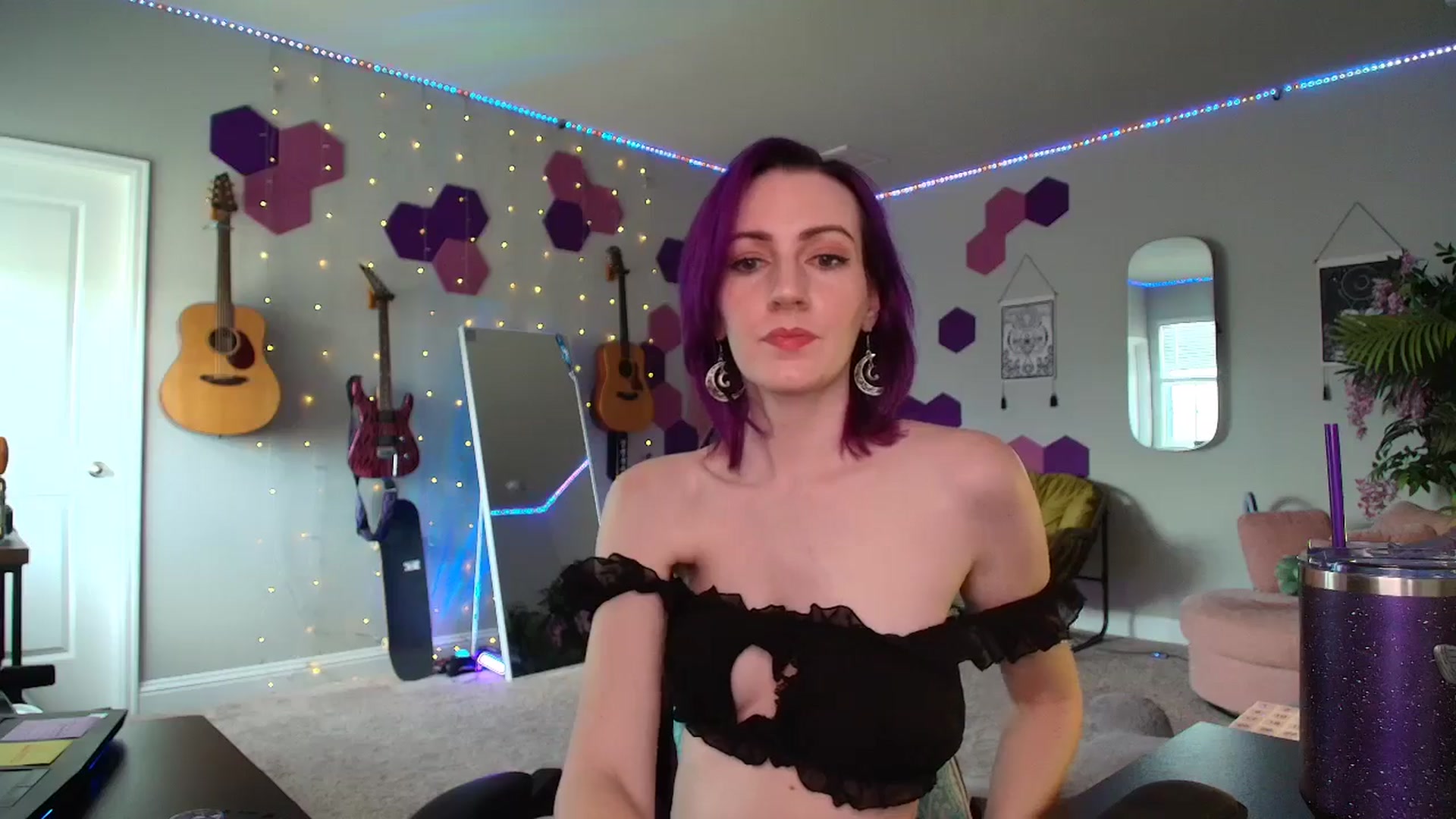 Gallery image thumbnail from MeredithBae's myfreecams stream on, 06/08/2025, 21:34 image 14 of 20