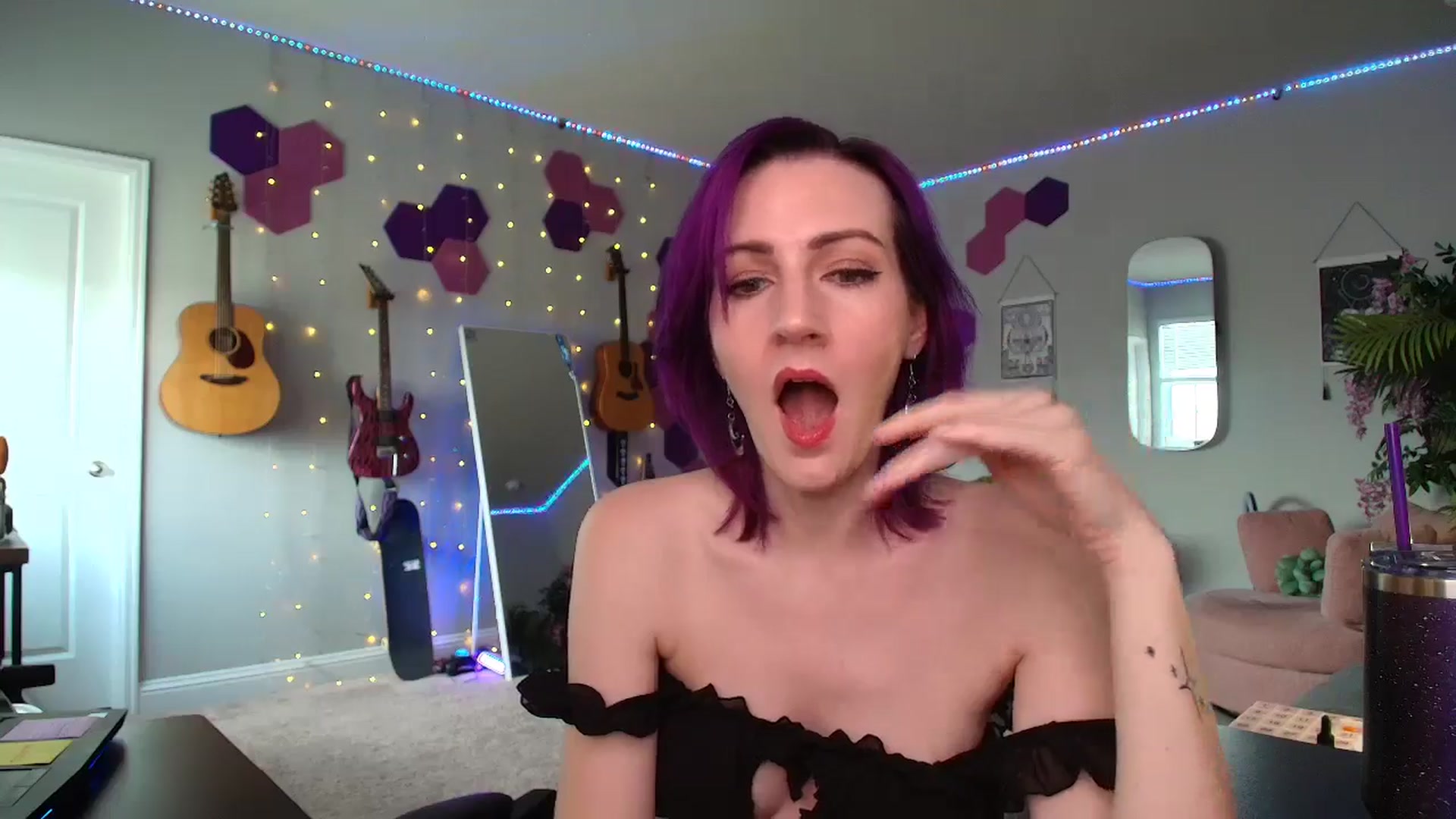 Gallery image thumbnail from MeredithBae's myfreecams stream on, 06/08/2025, 21:34 image 7 of 20
