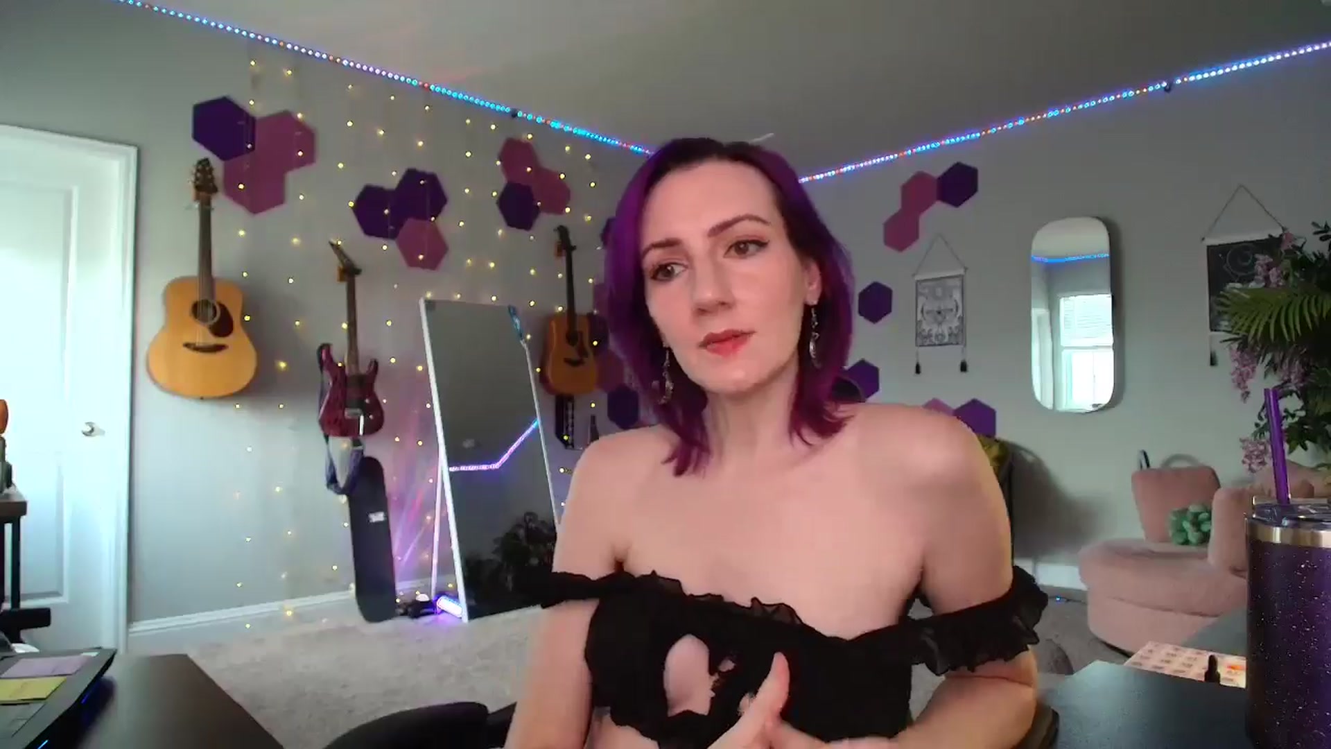 Gallery image thumbnail from MeredithBae's myfreecams stream on, 06/08/2025, 21:34 image 8 of 20