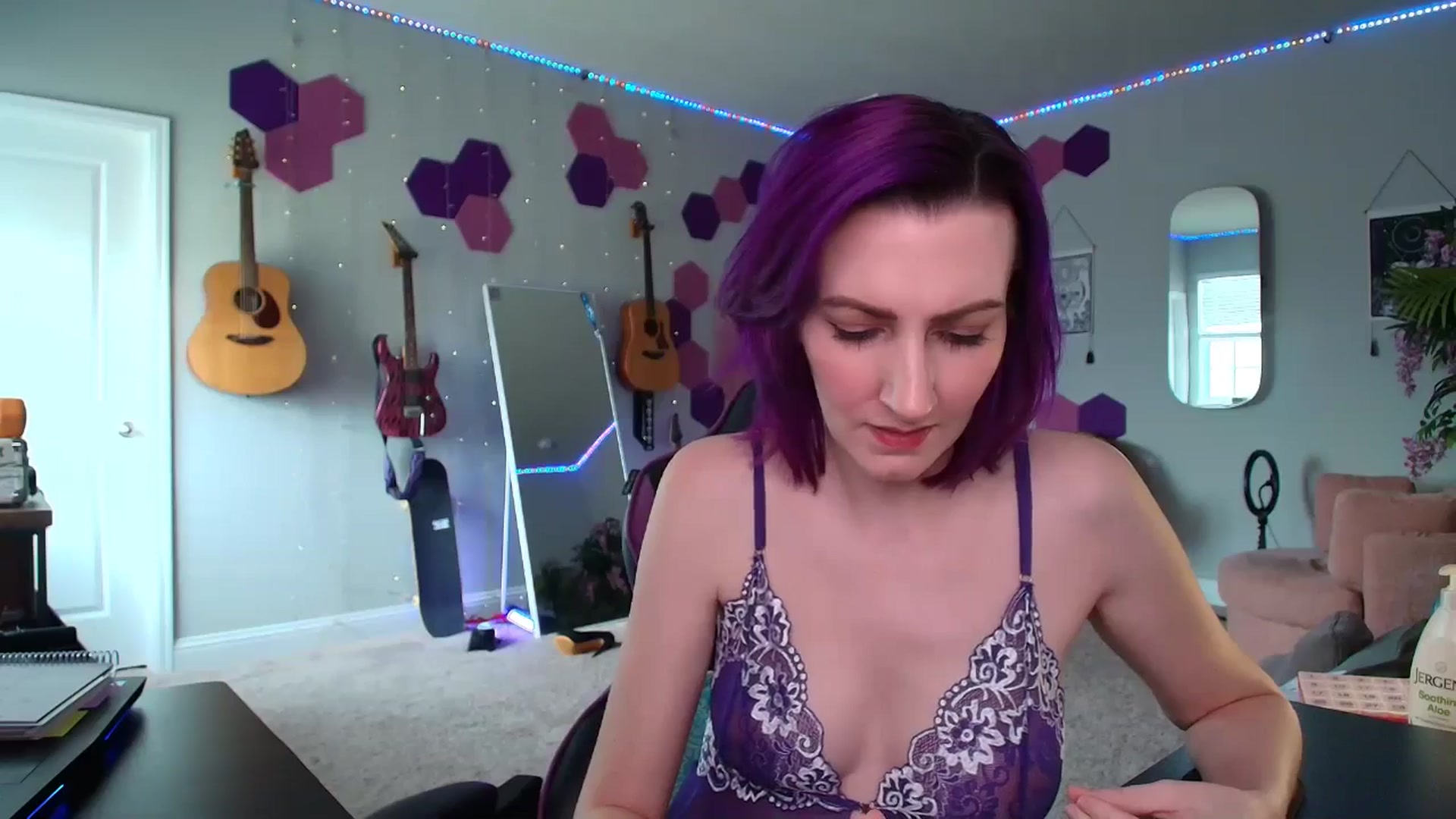 Gallery image thumbnail from MeredithBae's myfreecams stream on, 06/11/2025, 21:33 image 17 of 20