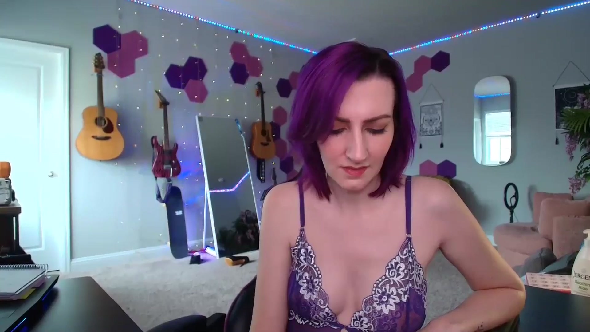 Gallery image thumbnail from MeredithBae's myfreecams stream on, 06/11/2025, 21:33 image 18 of 20