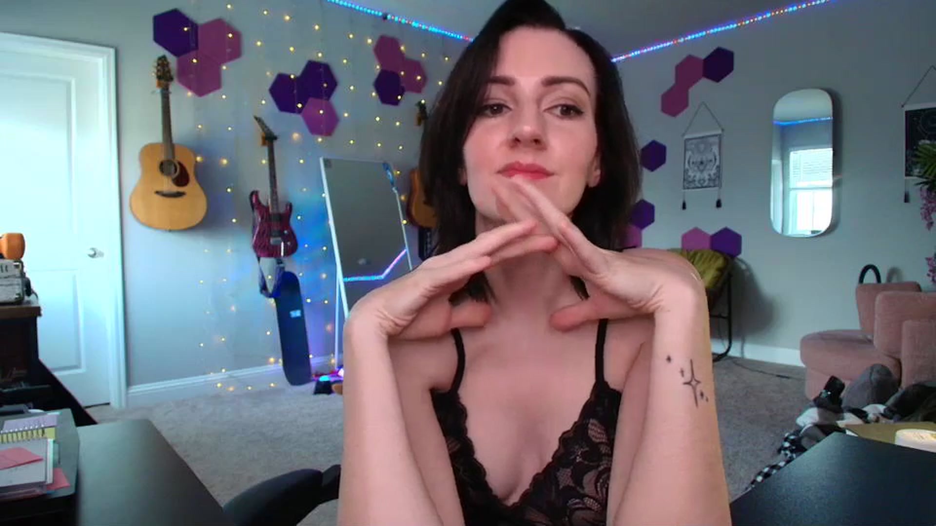 Gallery image thumbnail from MeredithBae's myfreecams stream on, 06/17/2025, 22:03 image 2 of 20