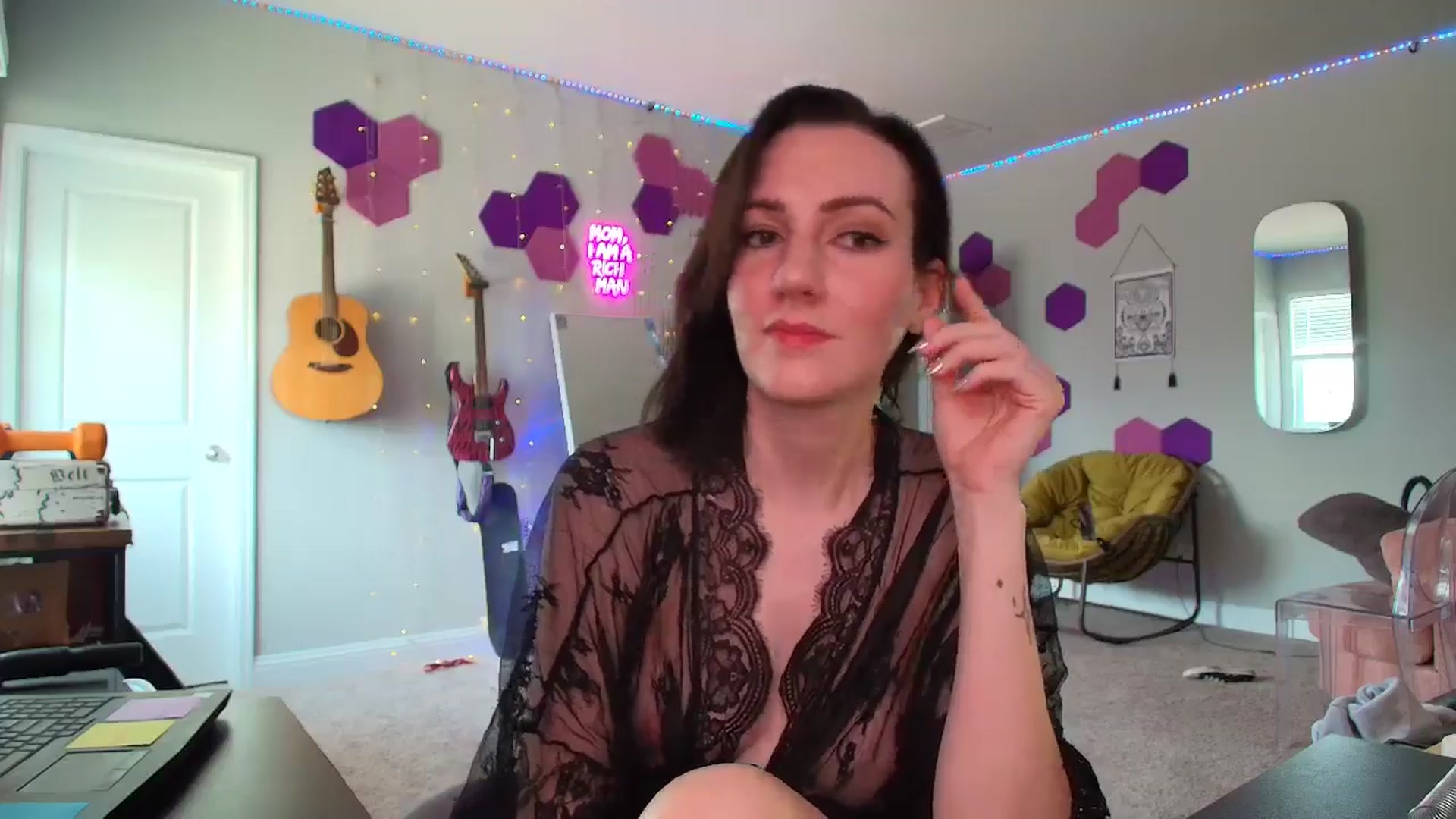 Gallery image thumbnail from MeredithBae's myfreecams stream on, 06/27/2025, 20:02 image 11 of 20