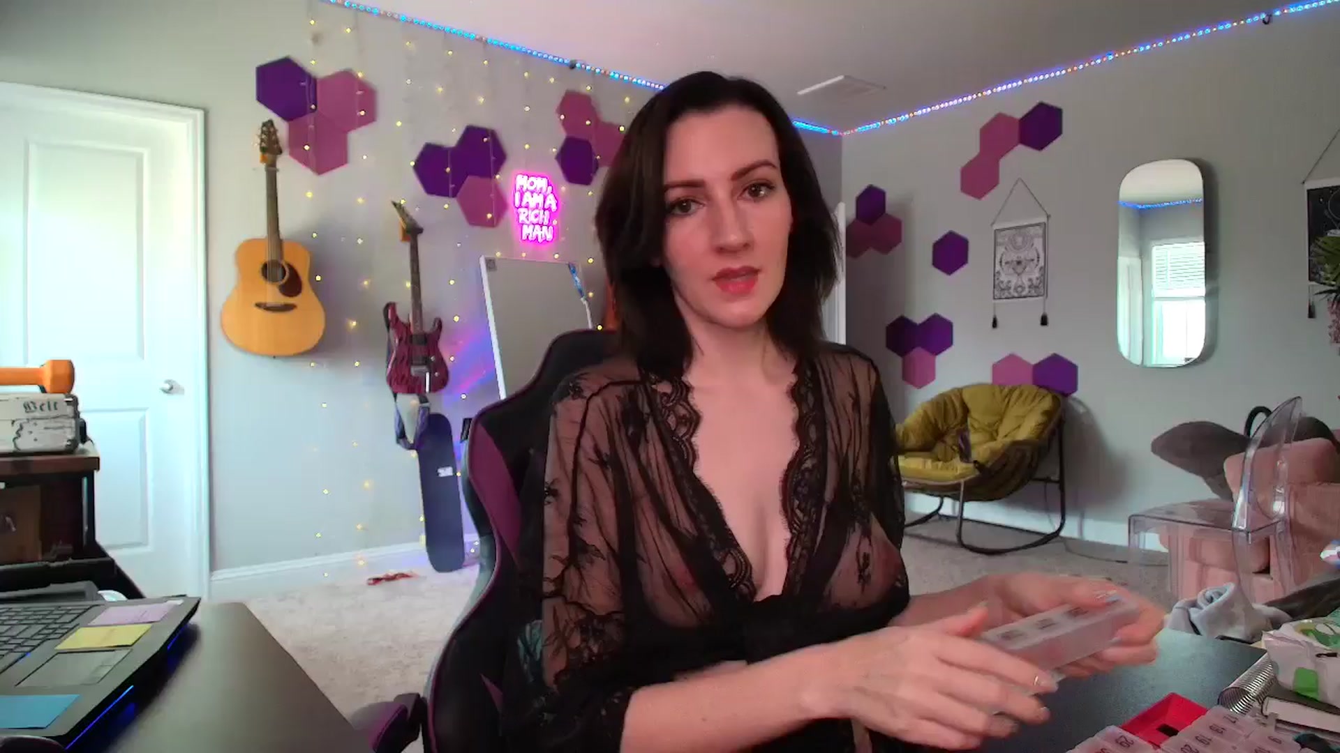 Gallery image thumbnail from MeredithBae's myfreecams stream on, 06/27/2025, 20:02 image 1 of 20