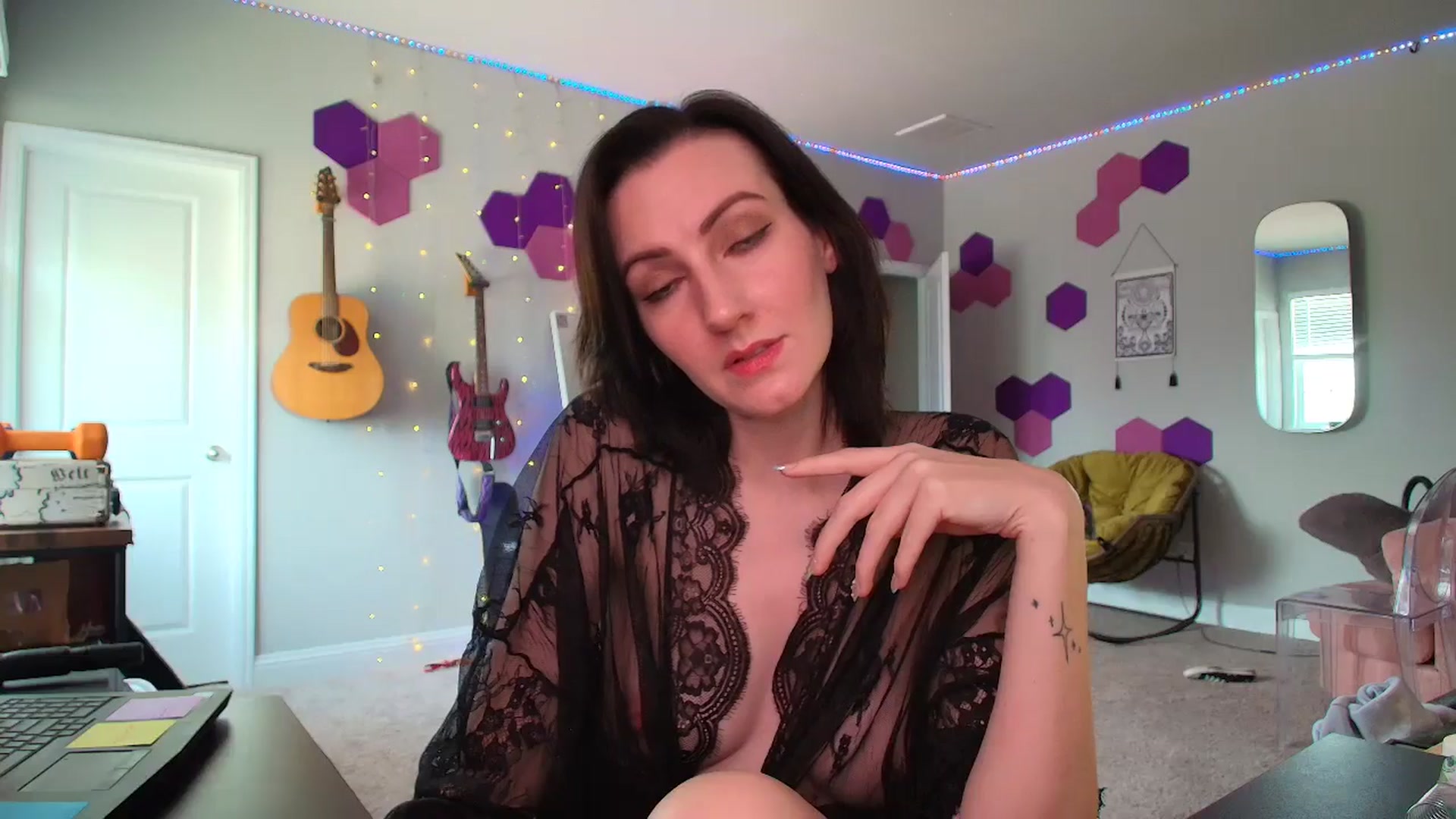 Gallery image thumbnail from MeredithBae's myfreecams stream on, 06/27/2025, 20:02 image 13 of 20
