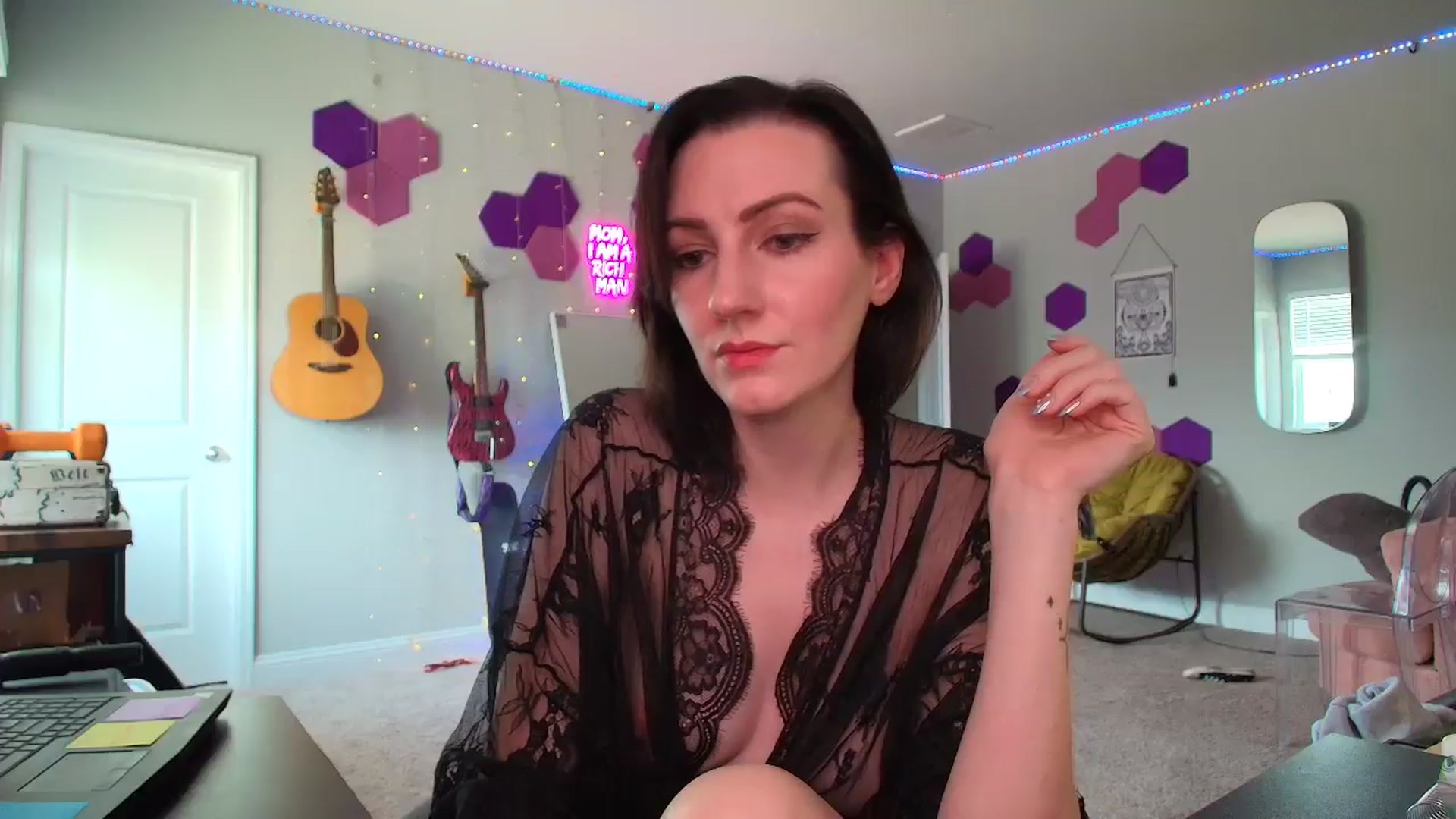 Gallery image thumbnail from MeredithBae's myfreecams stream on, 06/27/2025, 20:02 image 12 of 20