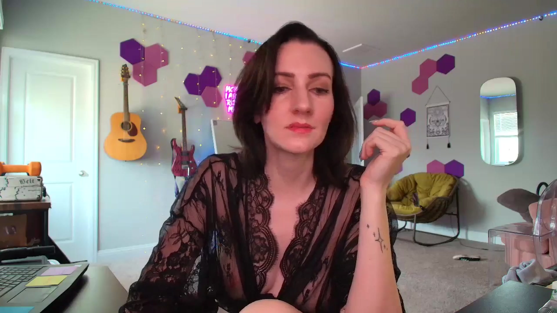 Gallery image thumbnail from MeredithBae's myfreecams stream on, 06/27/2025, 20:02 image 14 of 20