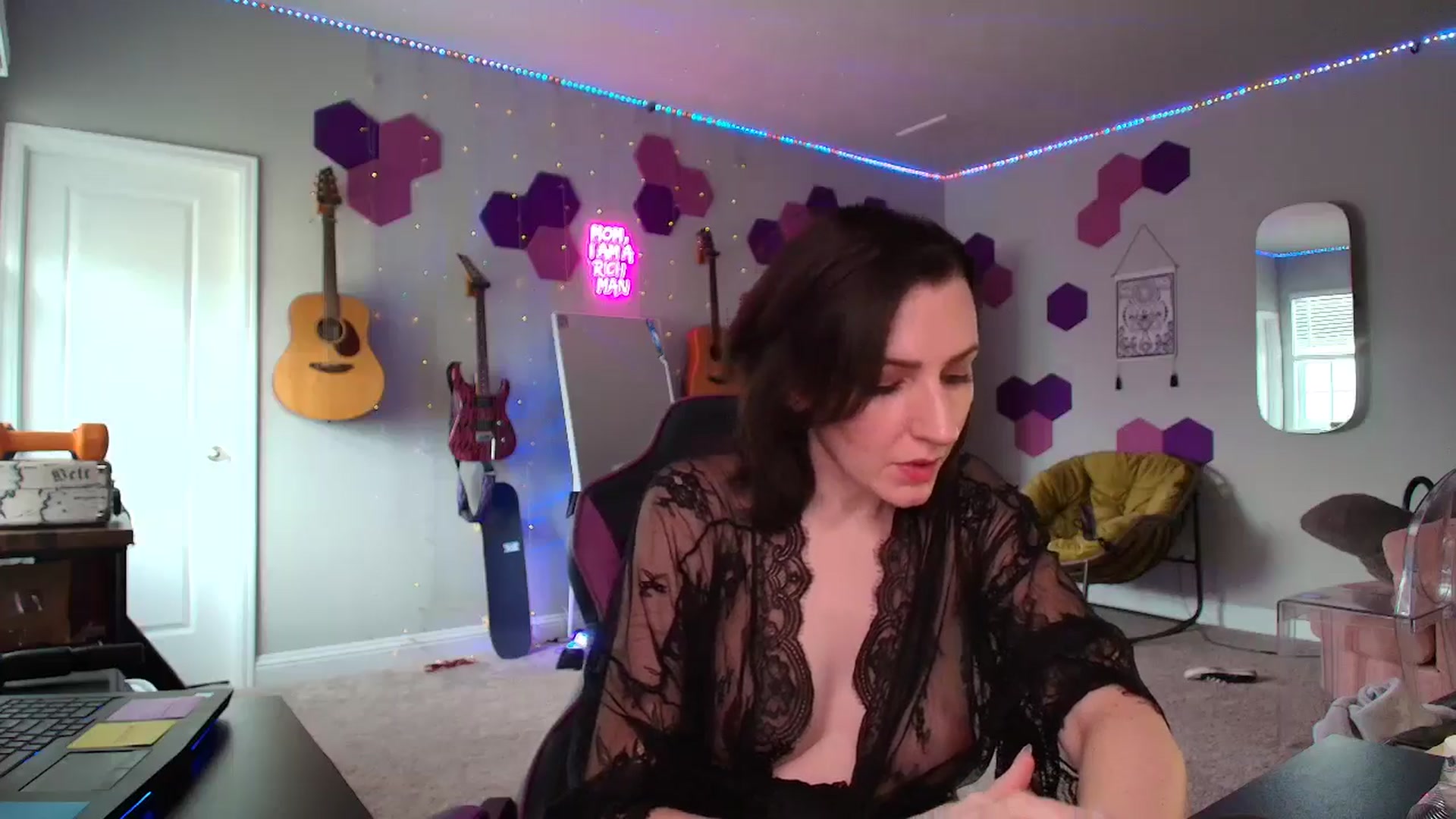 Gallery image thumbnail from MeredithBae's myfreecams stream on, 06/27/2025, 20:02 image 20 of 20