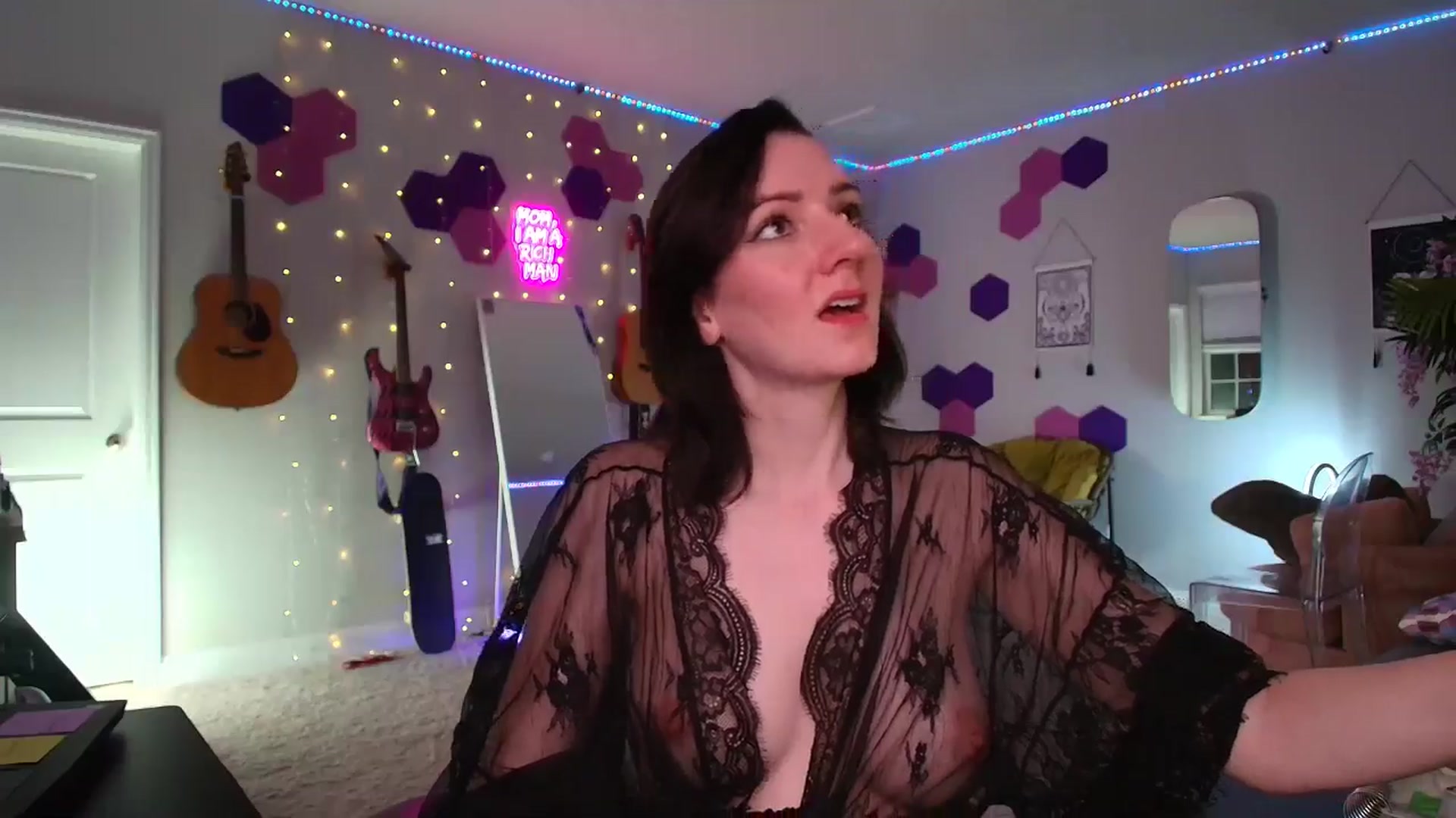 Gallery image thumbnail from MeredithBae's myfreecams stream on, 06/28/2025, 05:57 image 18 of 20
